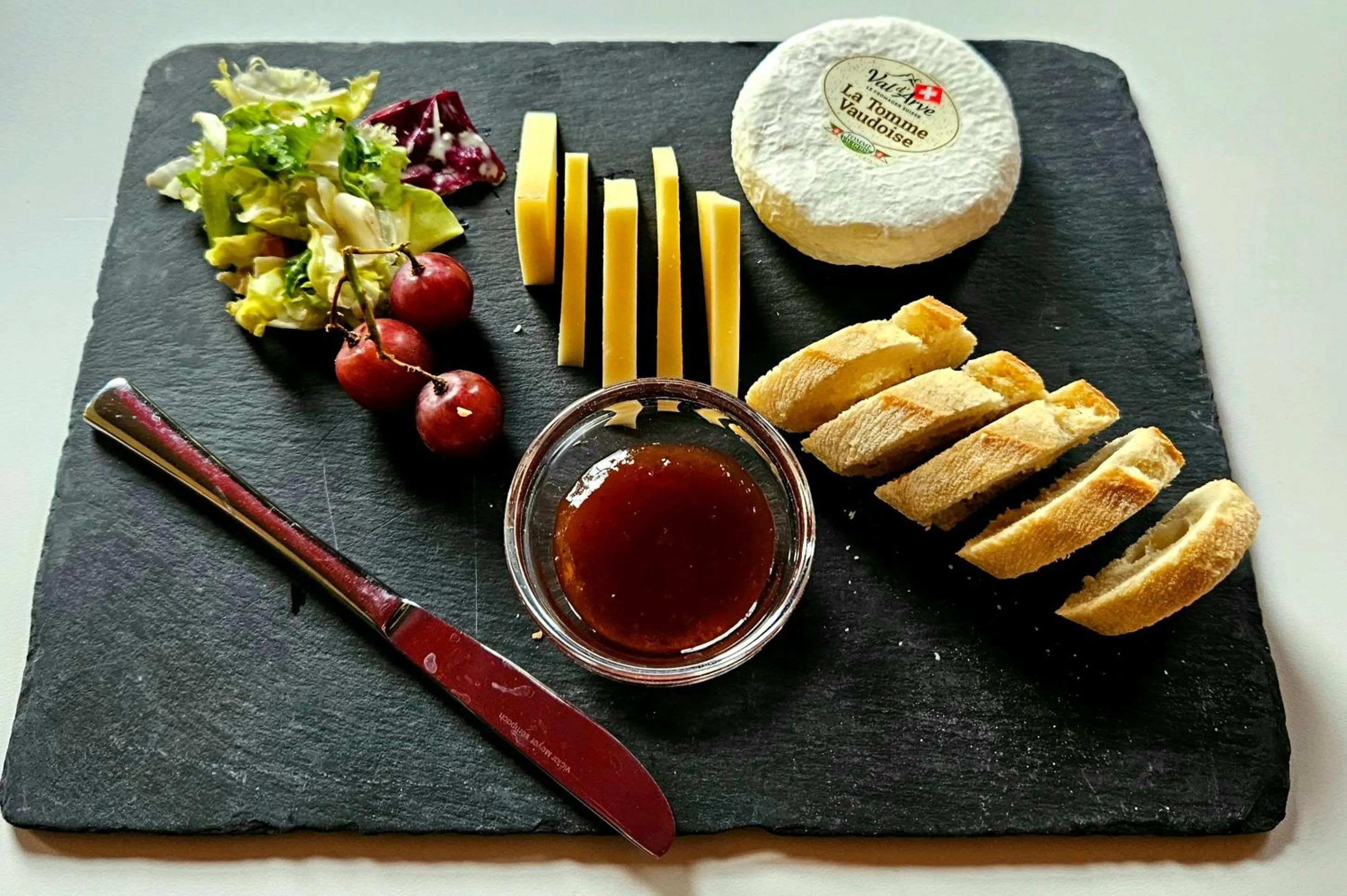 Food and drinks in ibis Genève Aéroport