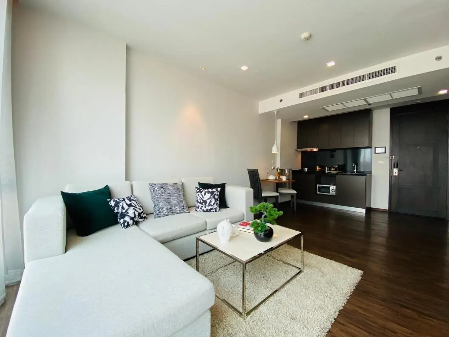 Deluxe King Room in Civic Horizon Hotel & Residence Deluxe King Room in Civic Horizon Hotel & Residence