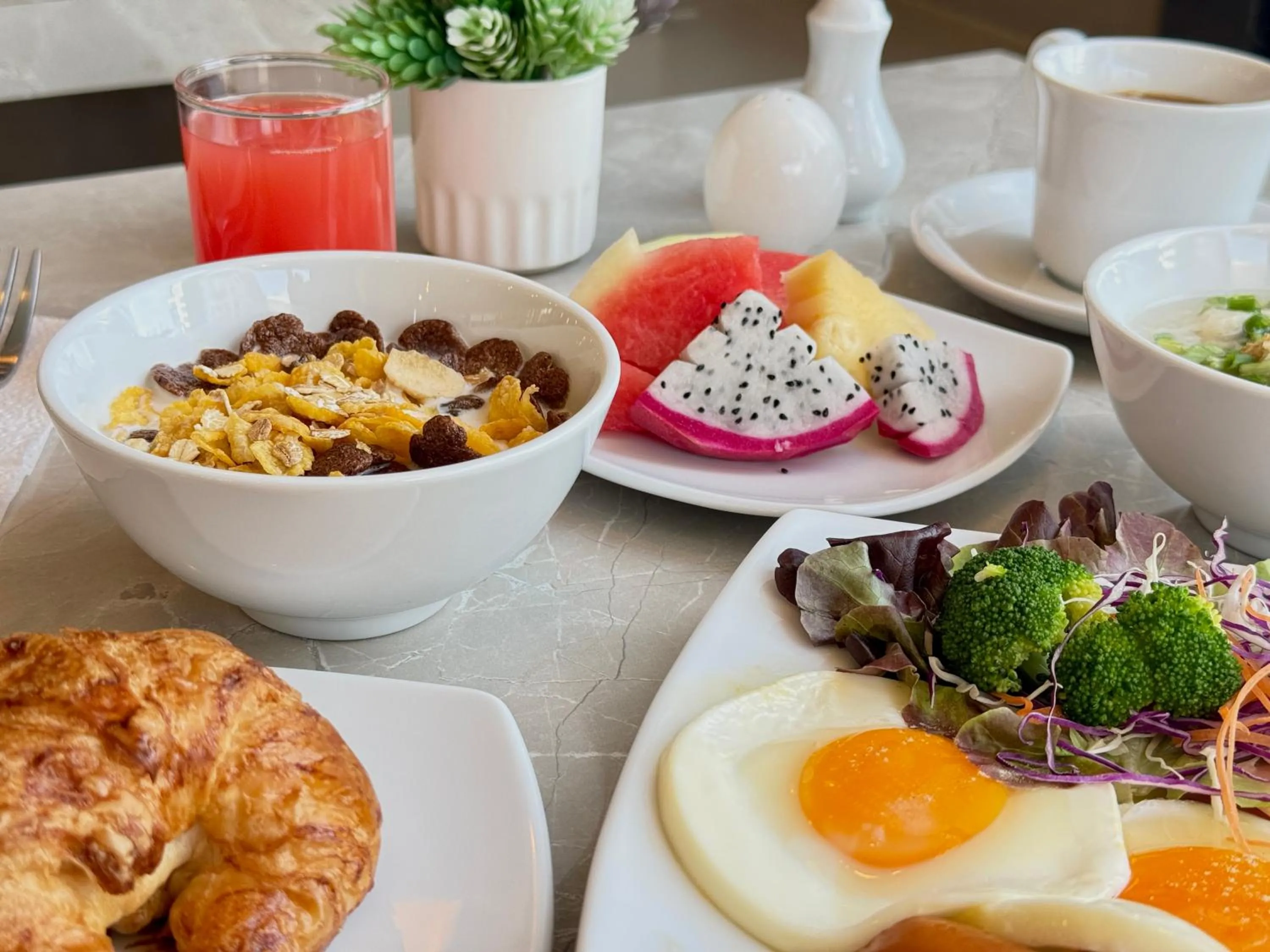 Breakfast in Civic Horizon Hotel & Residence