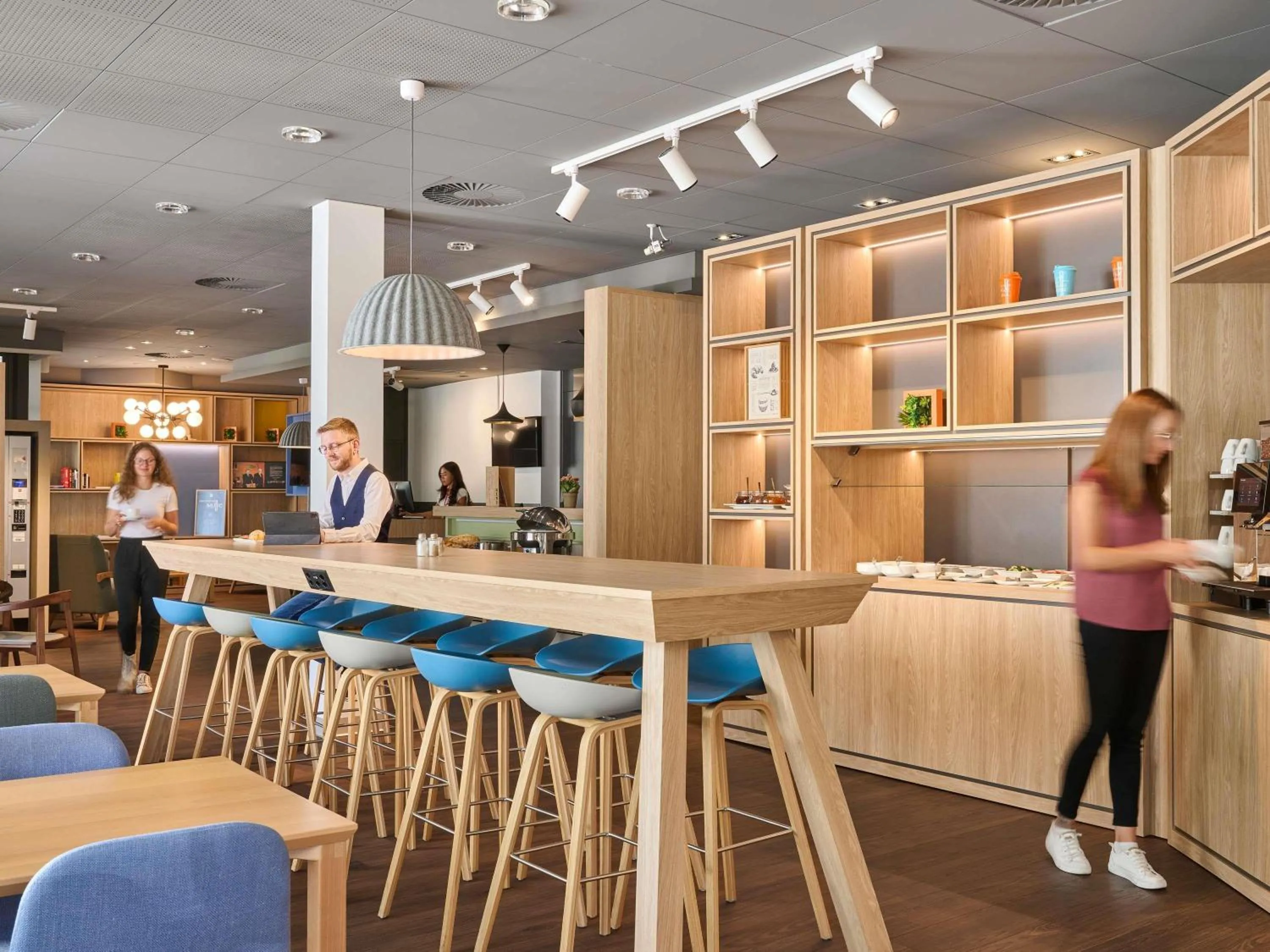 Restaurant/places to eat in ibis Chur