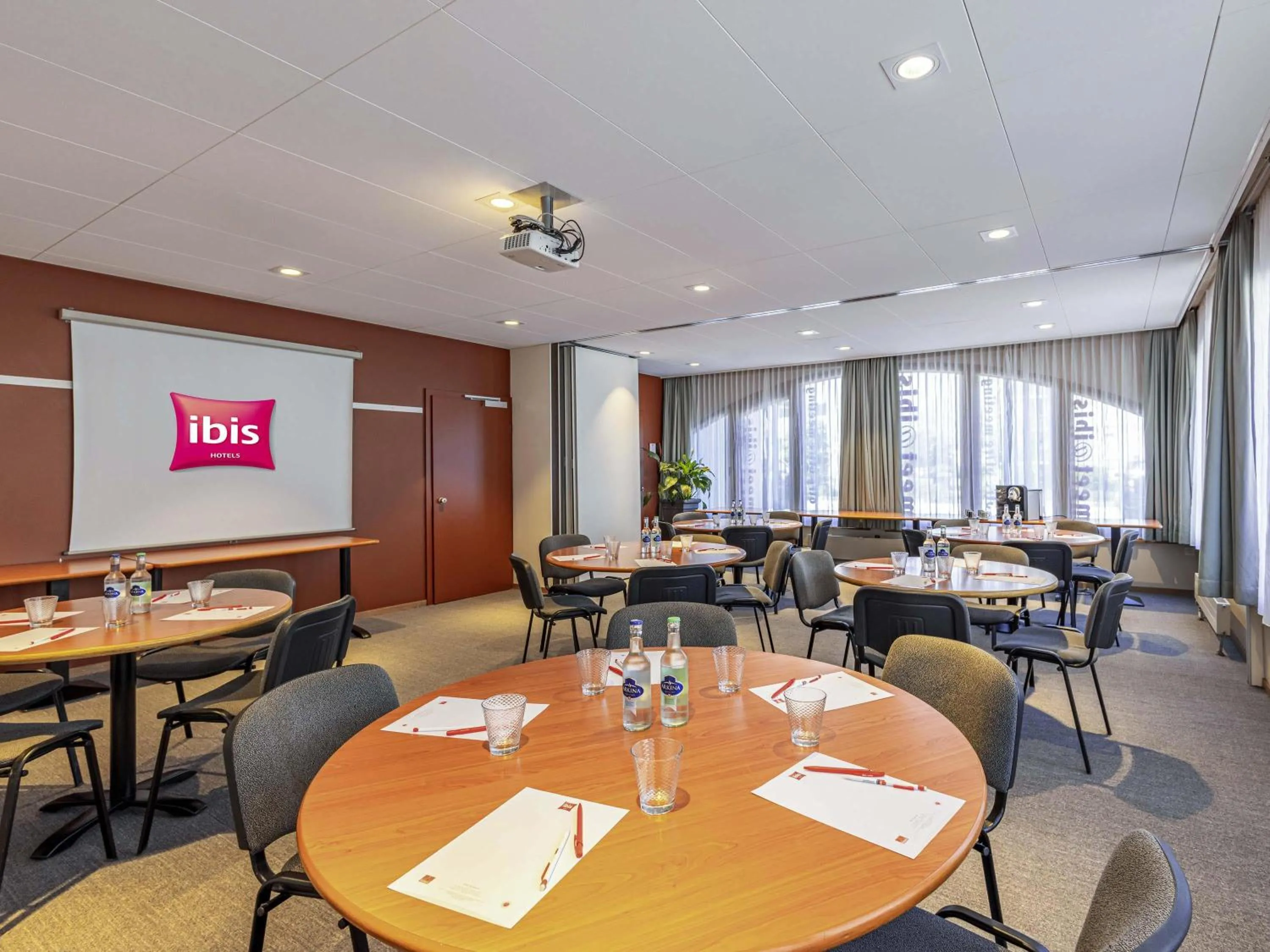 Meeting/conference room in Ibis Sion