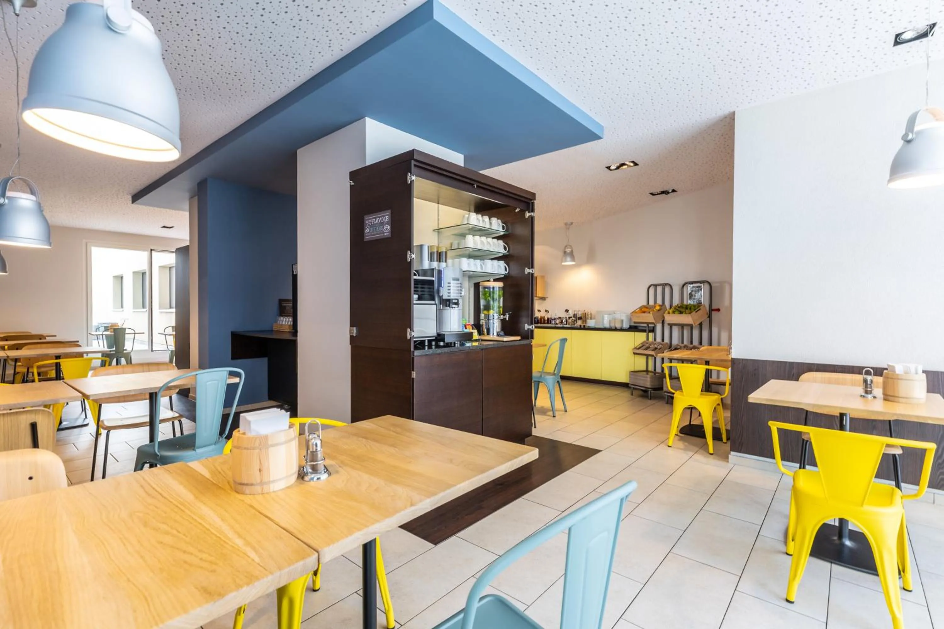 Breakfast in ibis Basel Bahnhof