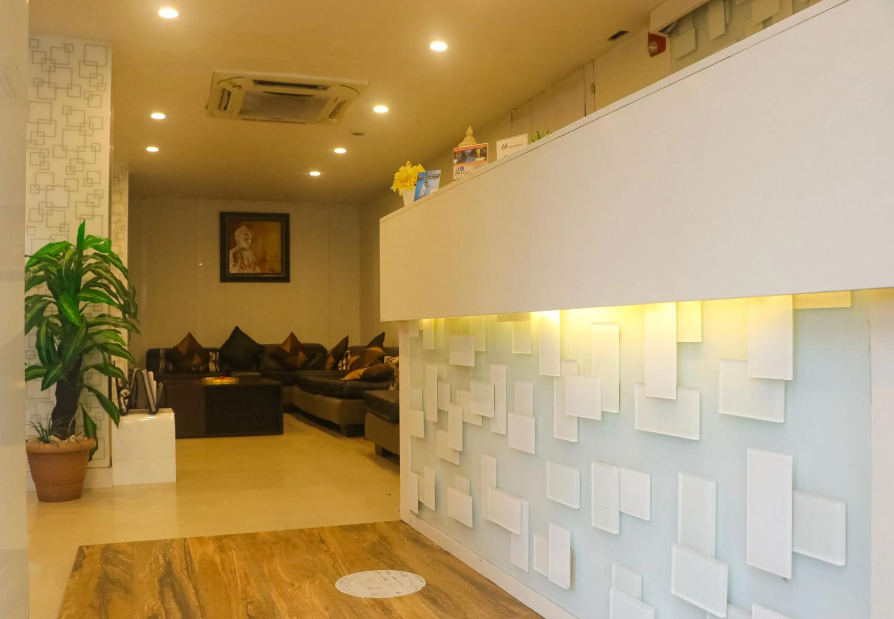 Seating area in Hotel Haywizz