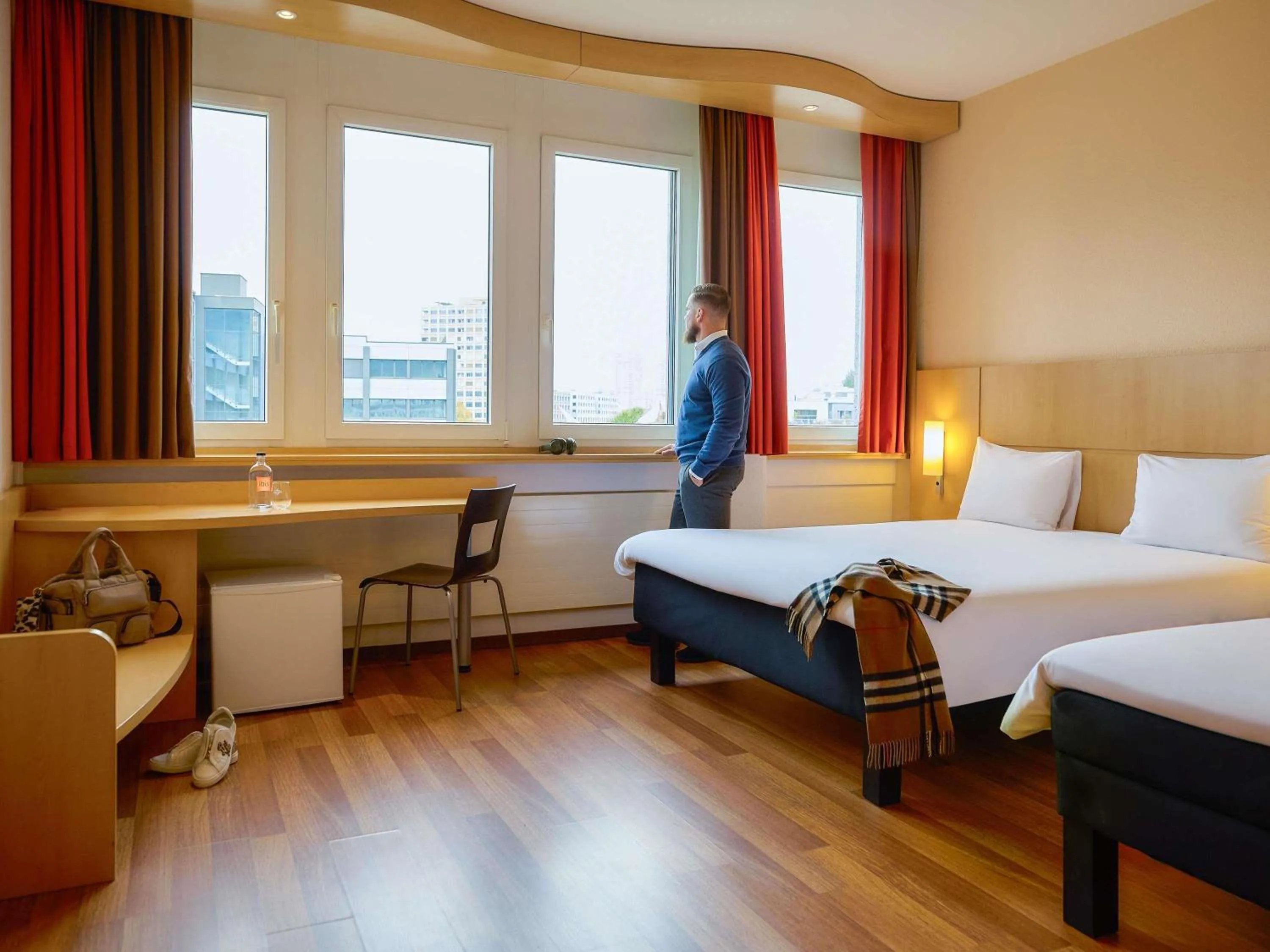 Bedroom, Bed in ibis Luzern Kriens