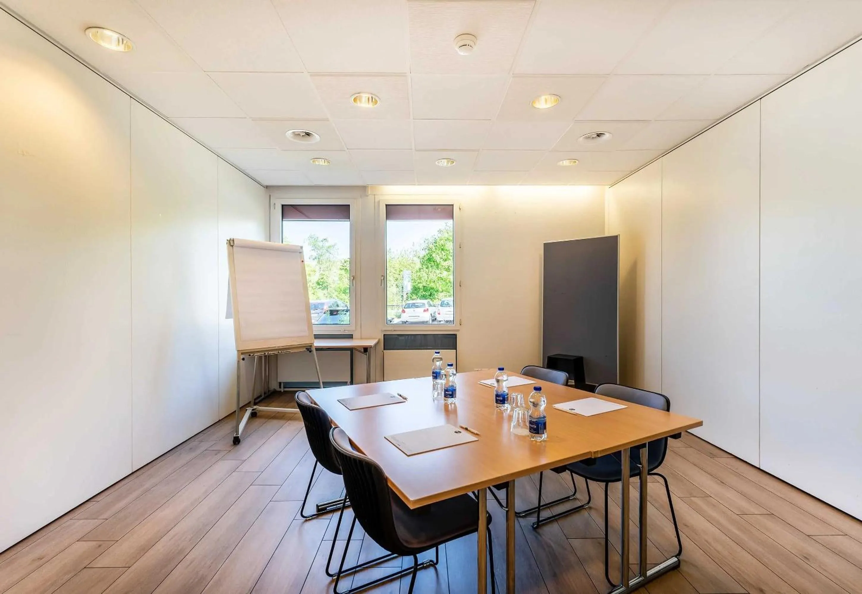 Meeting/conference room in B&B HOTEL Rothrist Olten