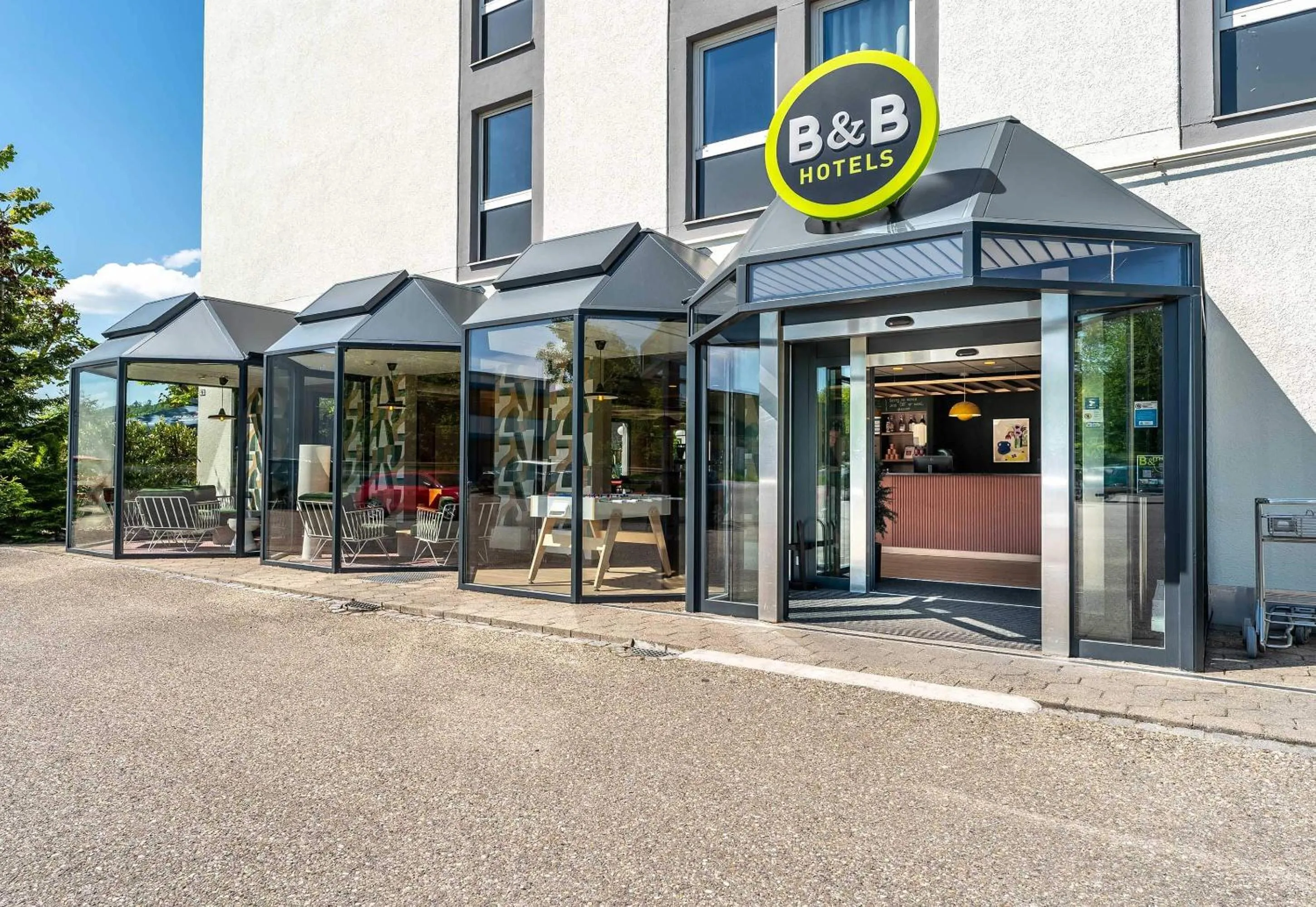 Property building in B&B HOTEL Rothrist Olten