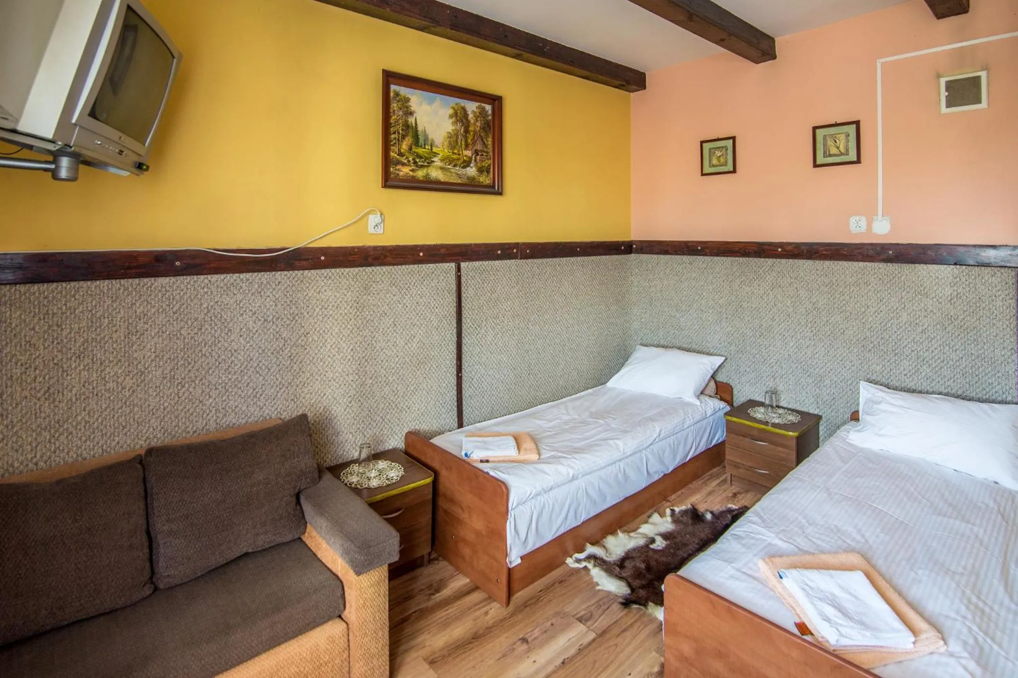 Bed in Karczma Pod Topolami