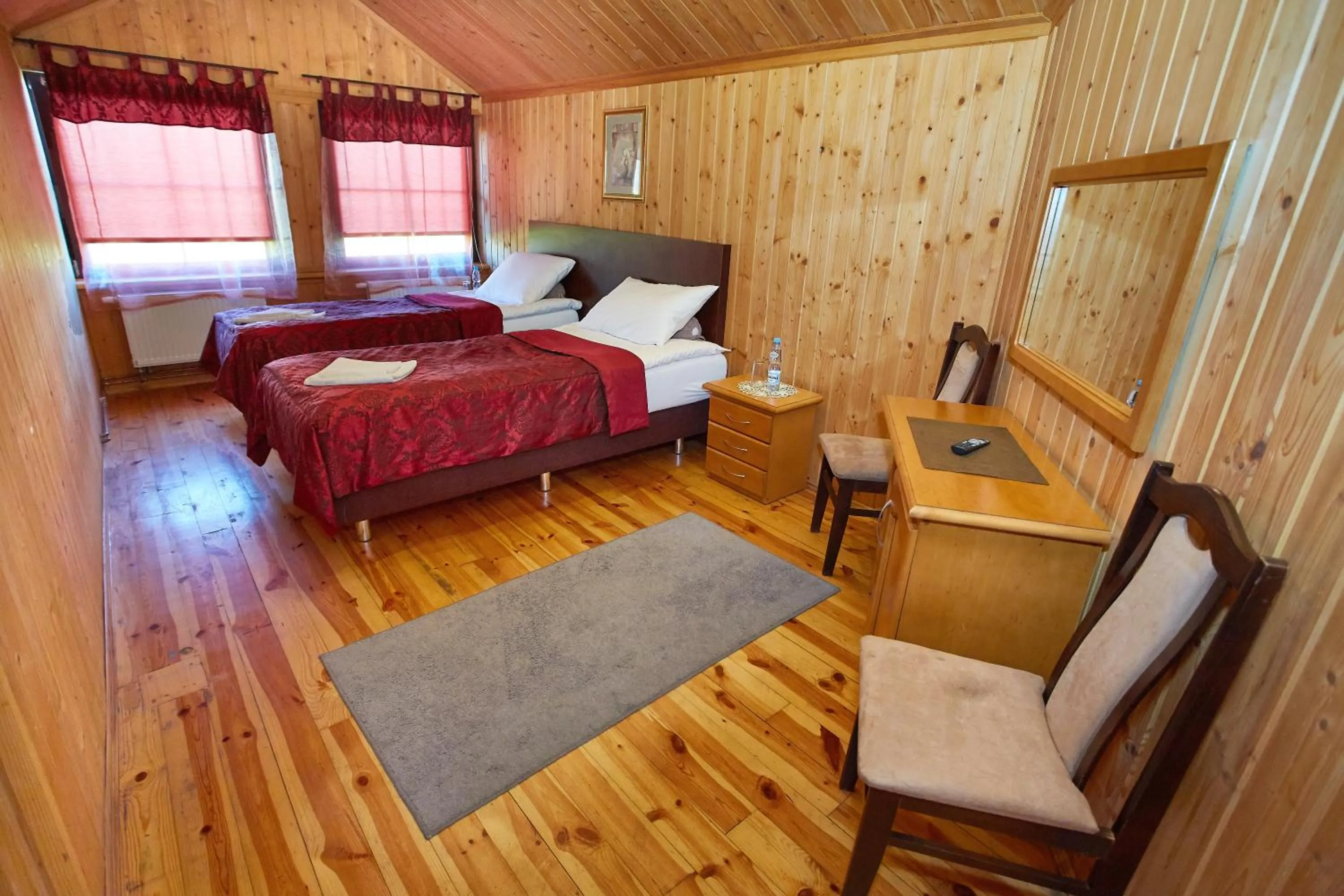 Photo of the whole room in Karczma Pod Topolami