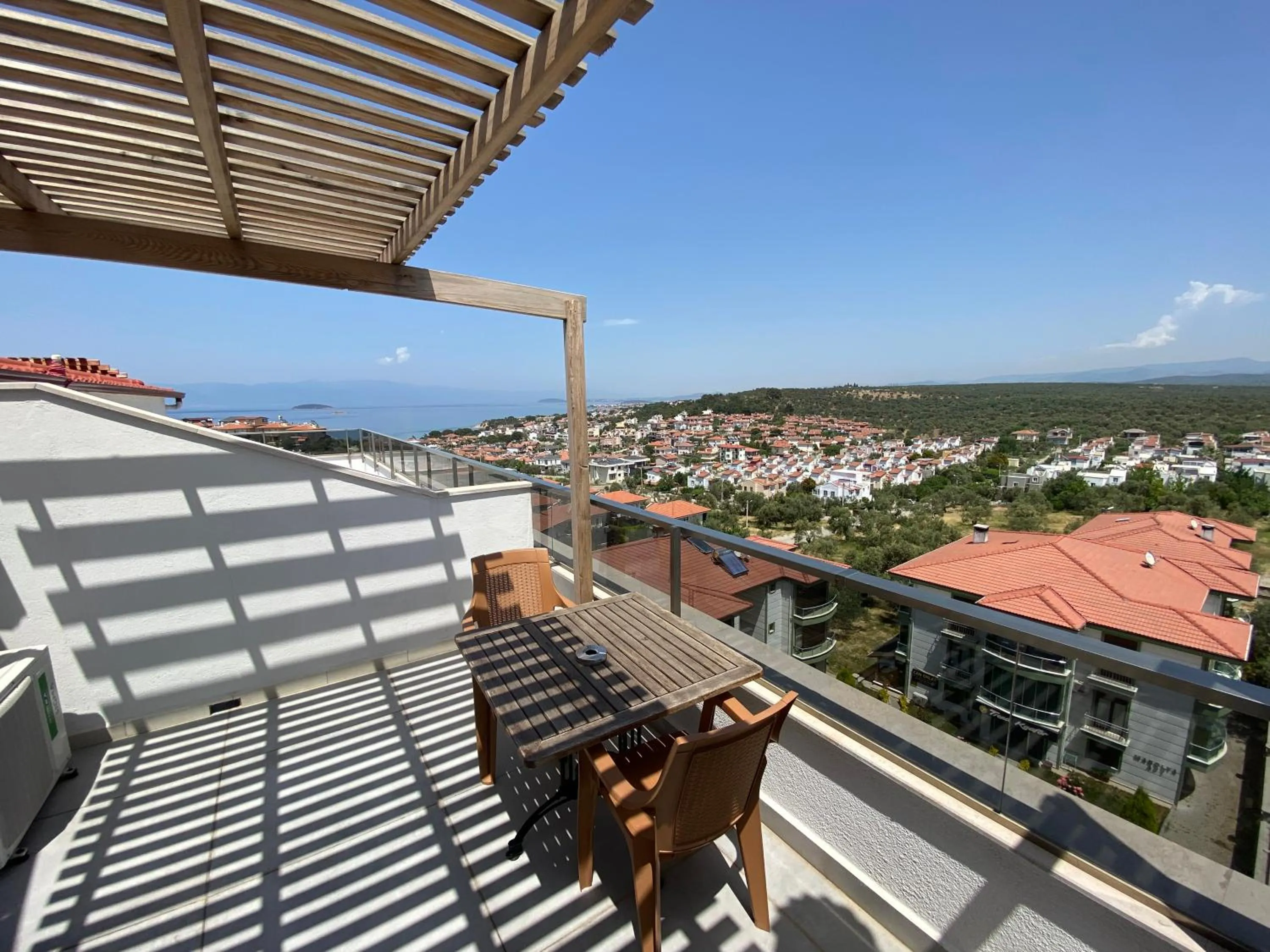Patio in Elisa Hotel