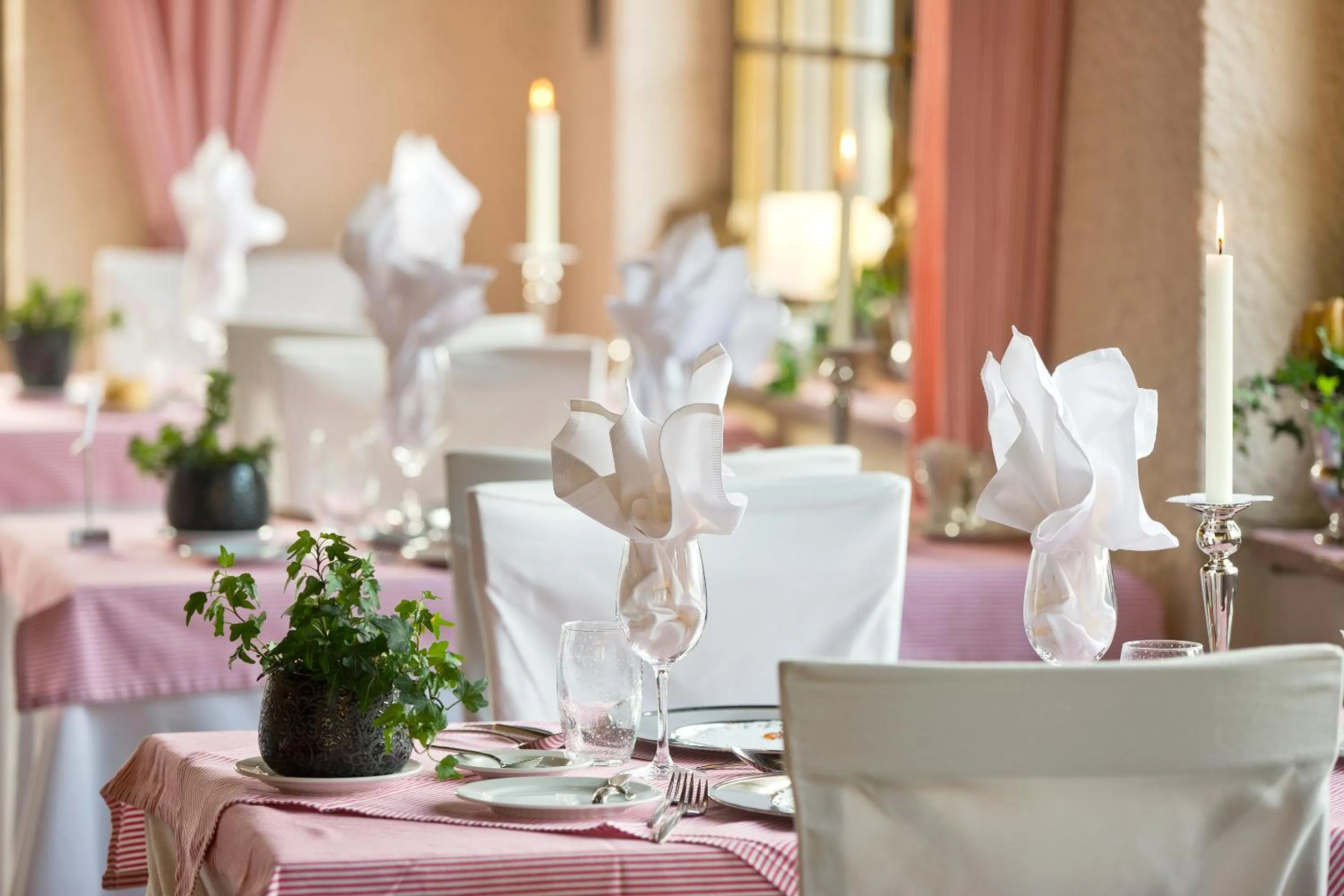 Restaurant/places to eat in Hotel Restaurant Bürchnerhof