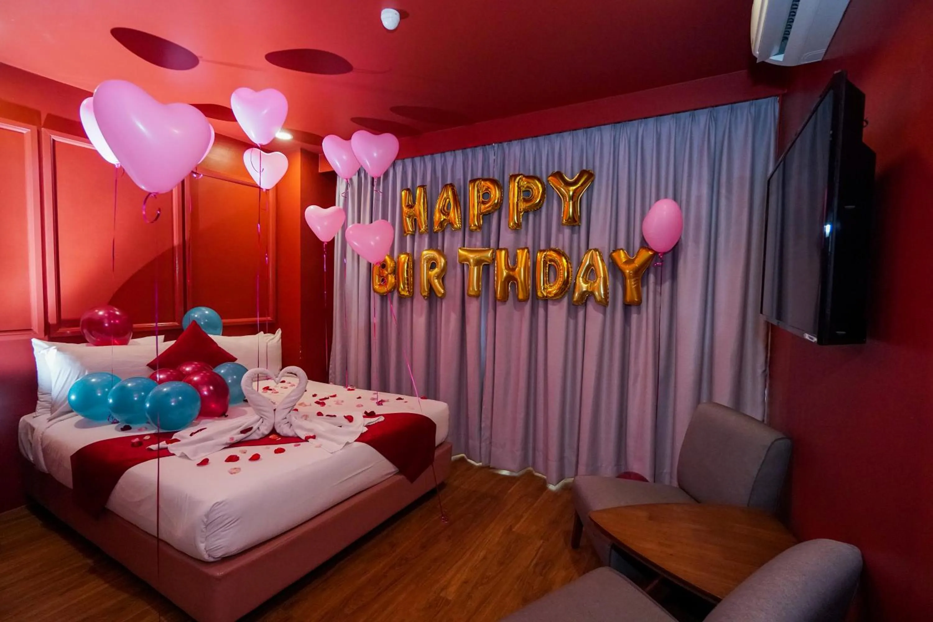 Photo of the whole room, Bed in Bloommaze Boutique Hotel Puchong