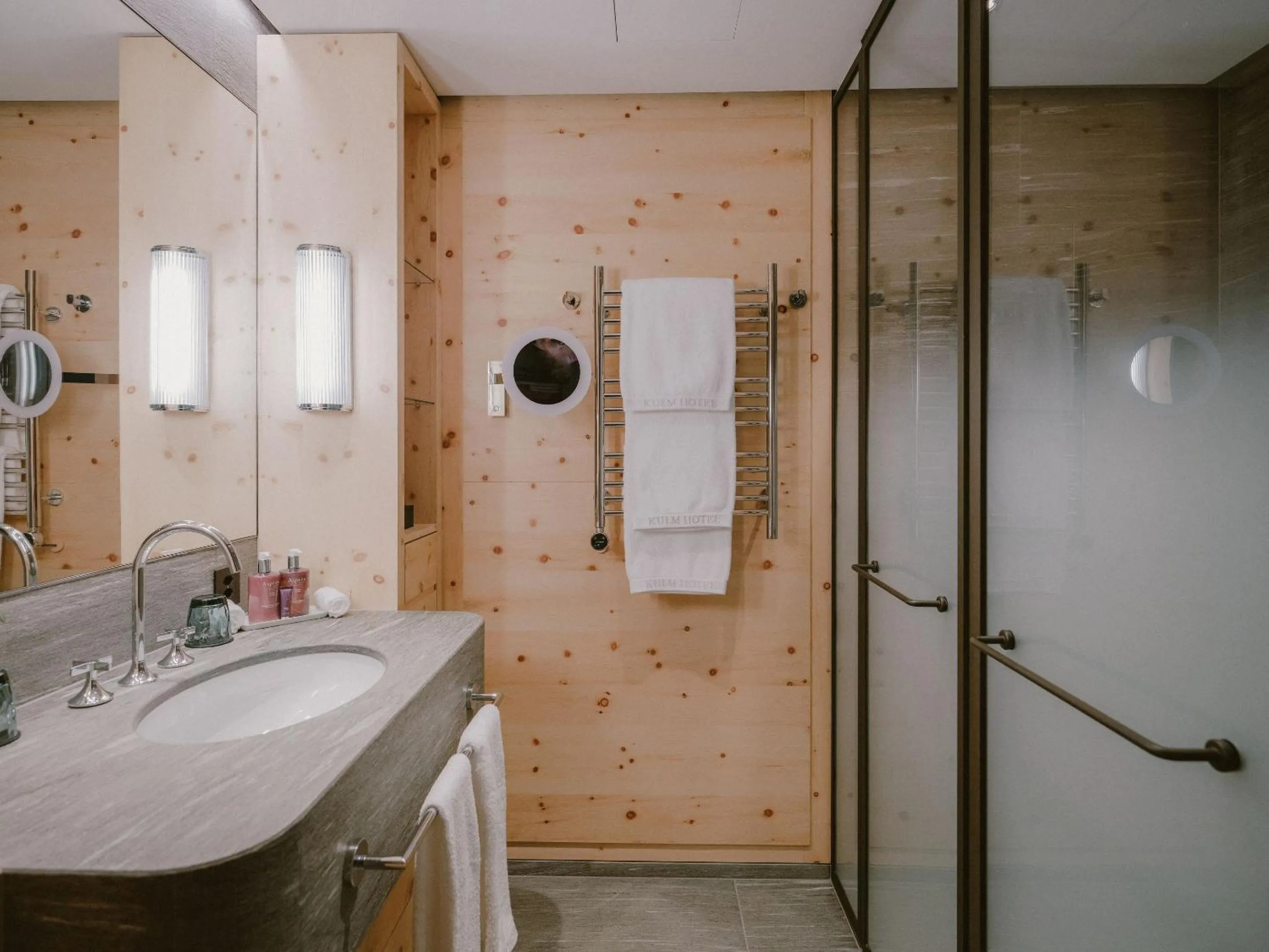 Shower in Kulm Hotel St. Moritz