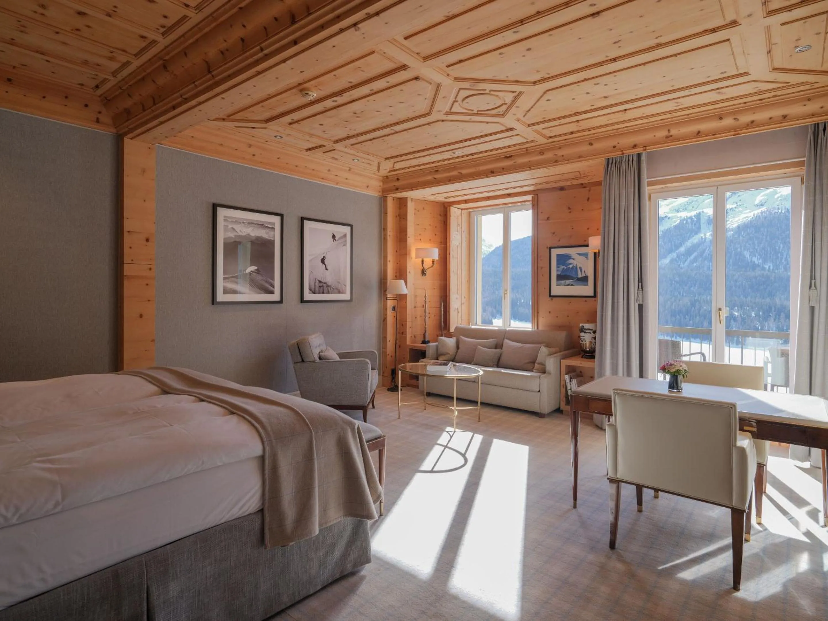 View (from property/room), Bed in Kulm Hotel St. Moritz
