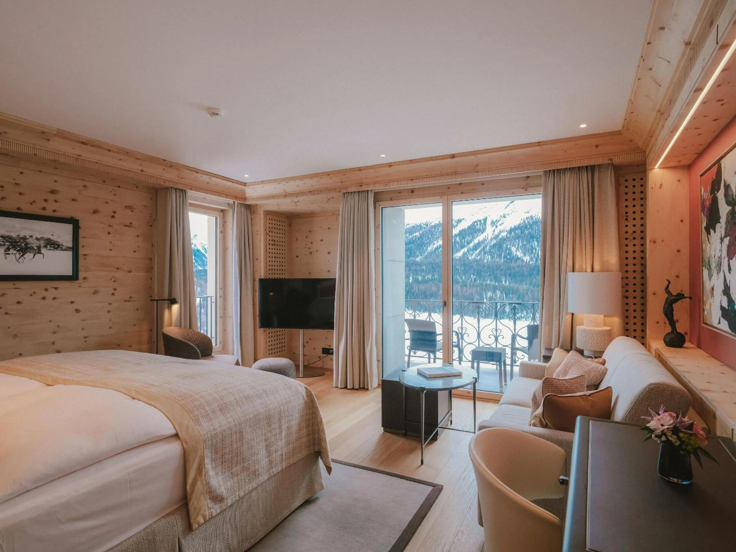 View (from property/room), Bed in Kulm Hotel St. Moritz