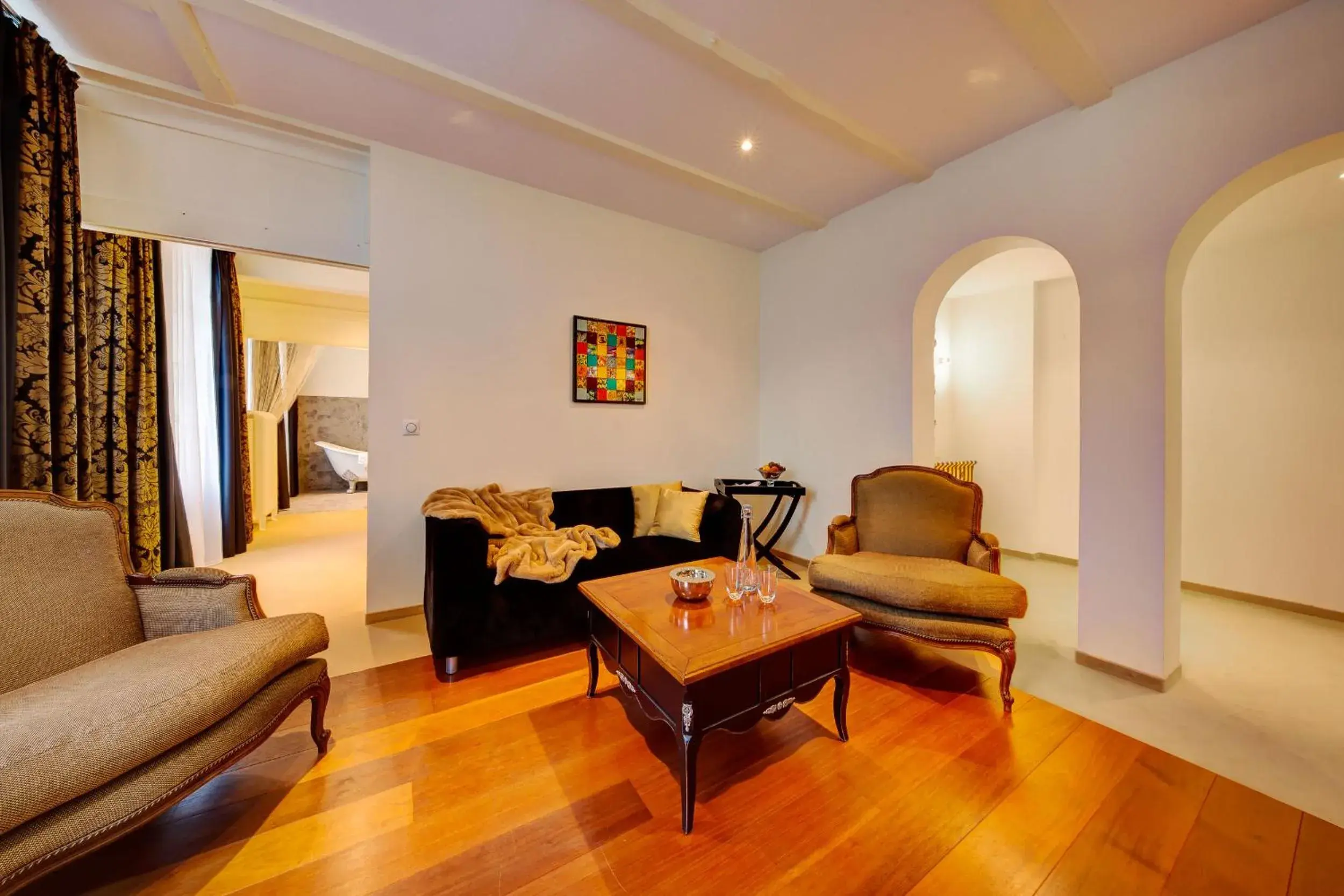 Suite with Garden View in Hotel Regina Suite with Garden View in Hotel Regina