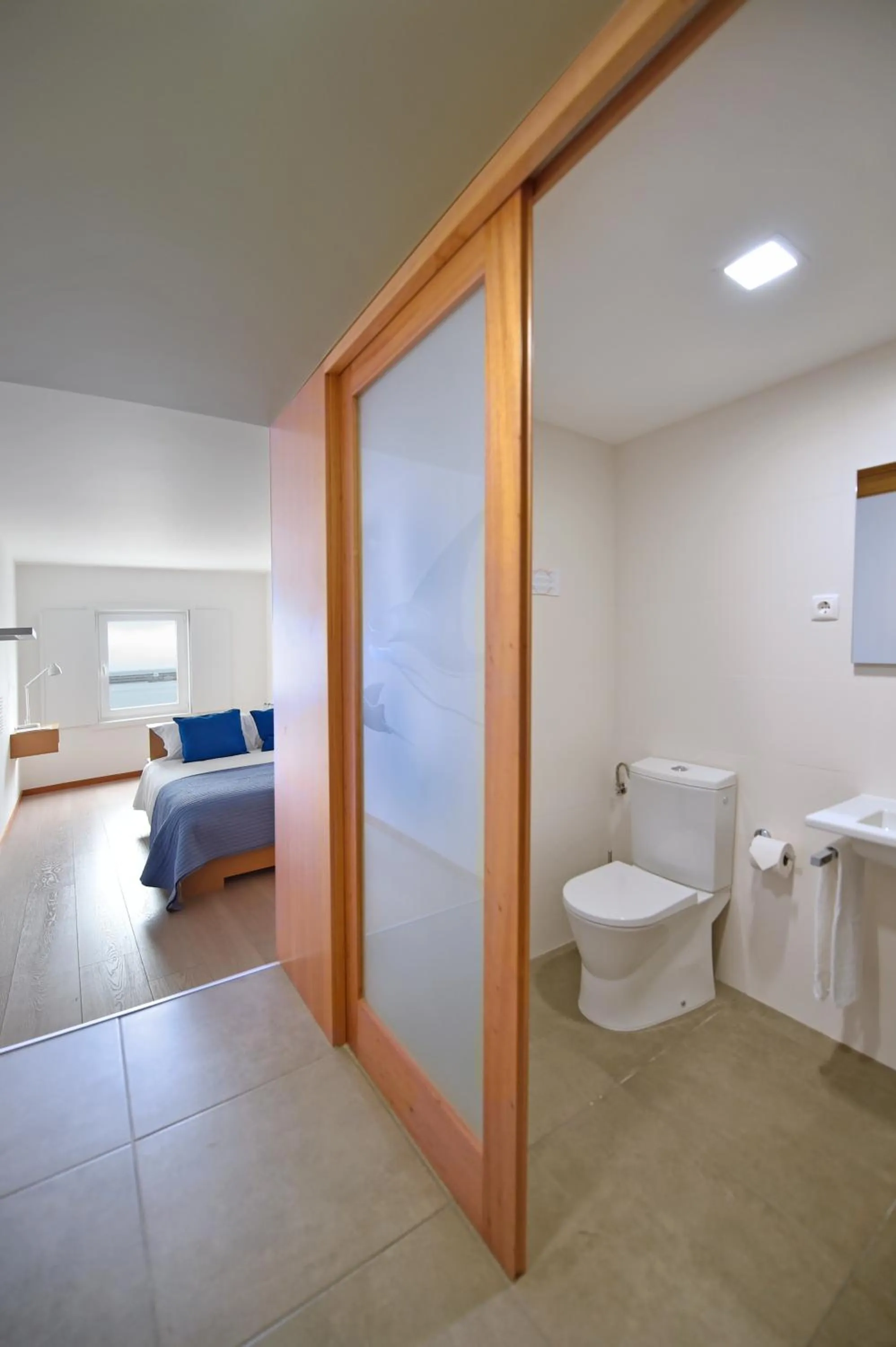 Photo of the whole room, Bed in Casa da Baía - Guest House