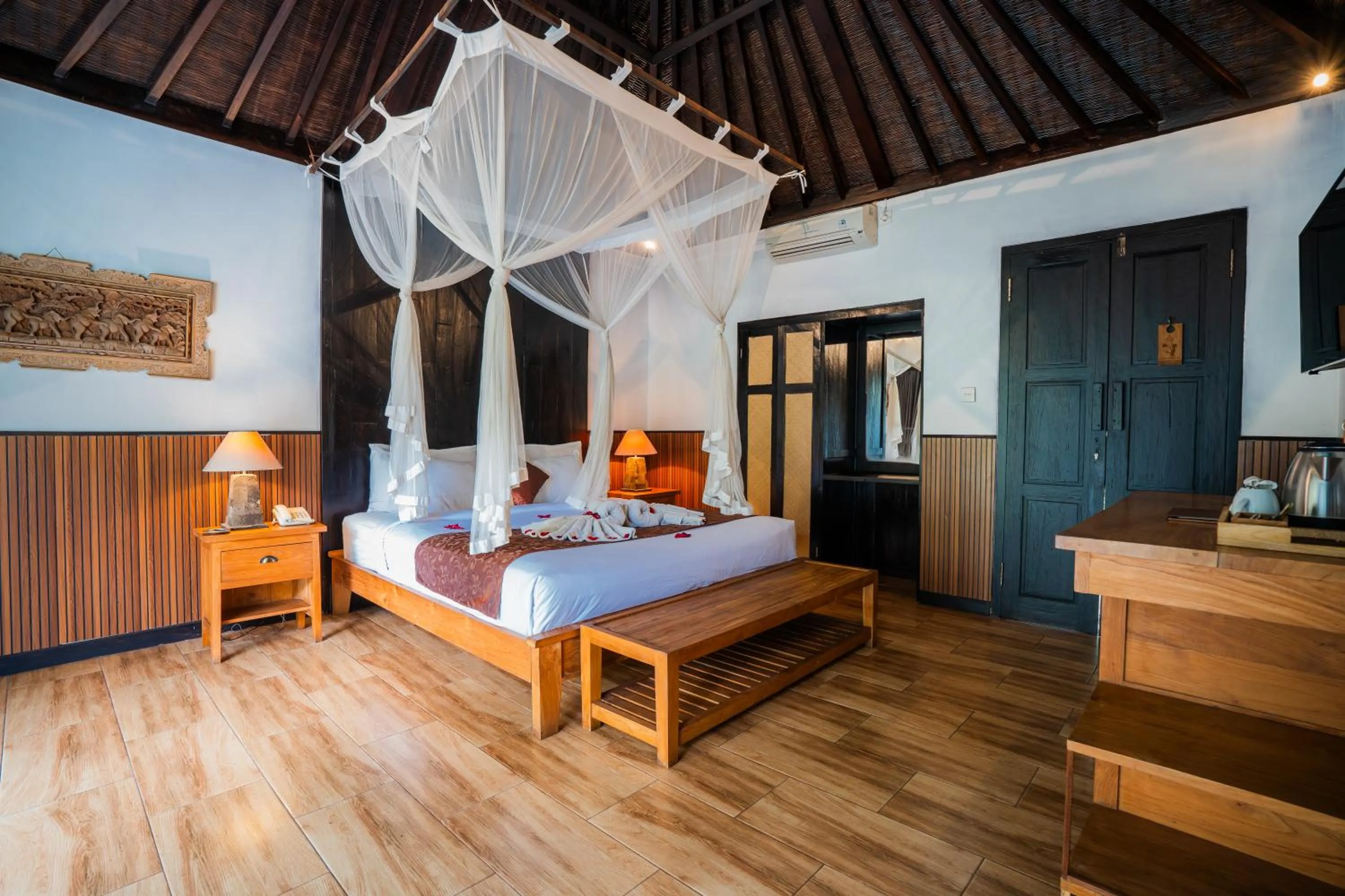 Bed in Bije Suite Villa Ubud