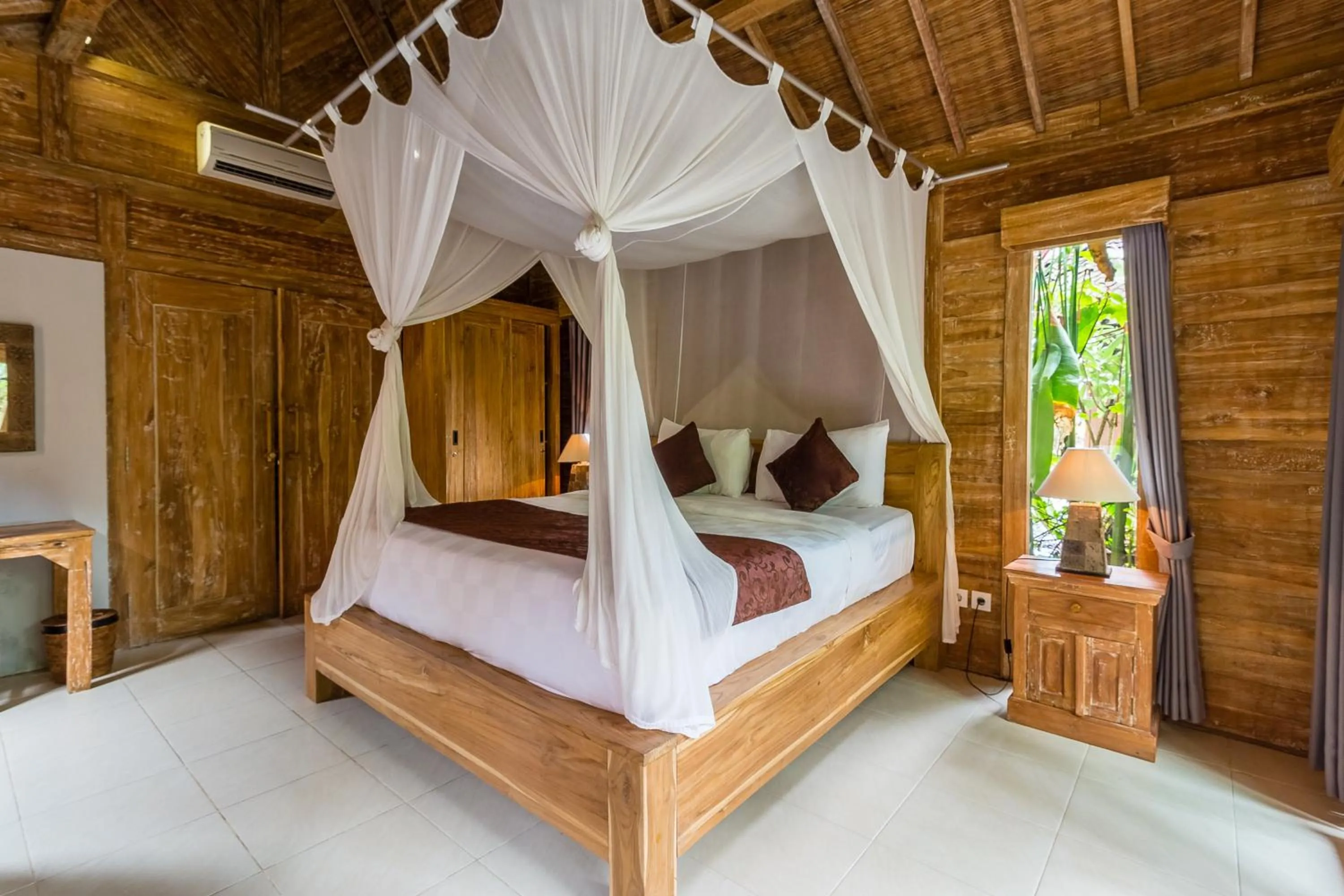 Bed in Bije Suite Villa Ubud
