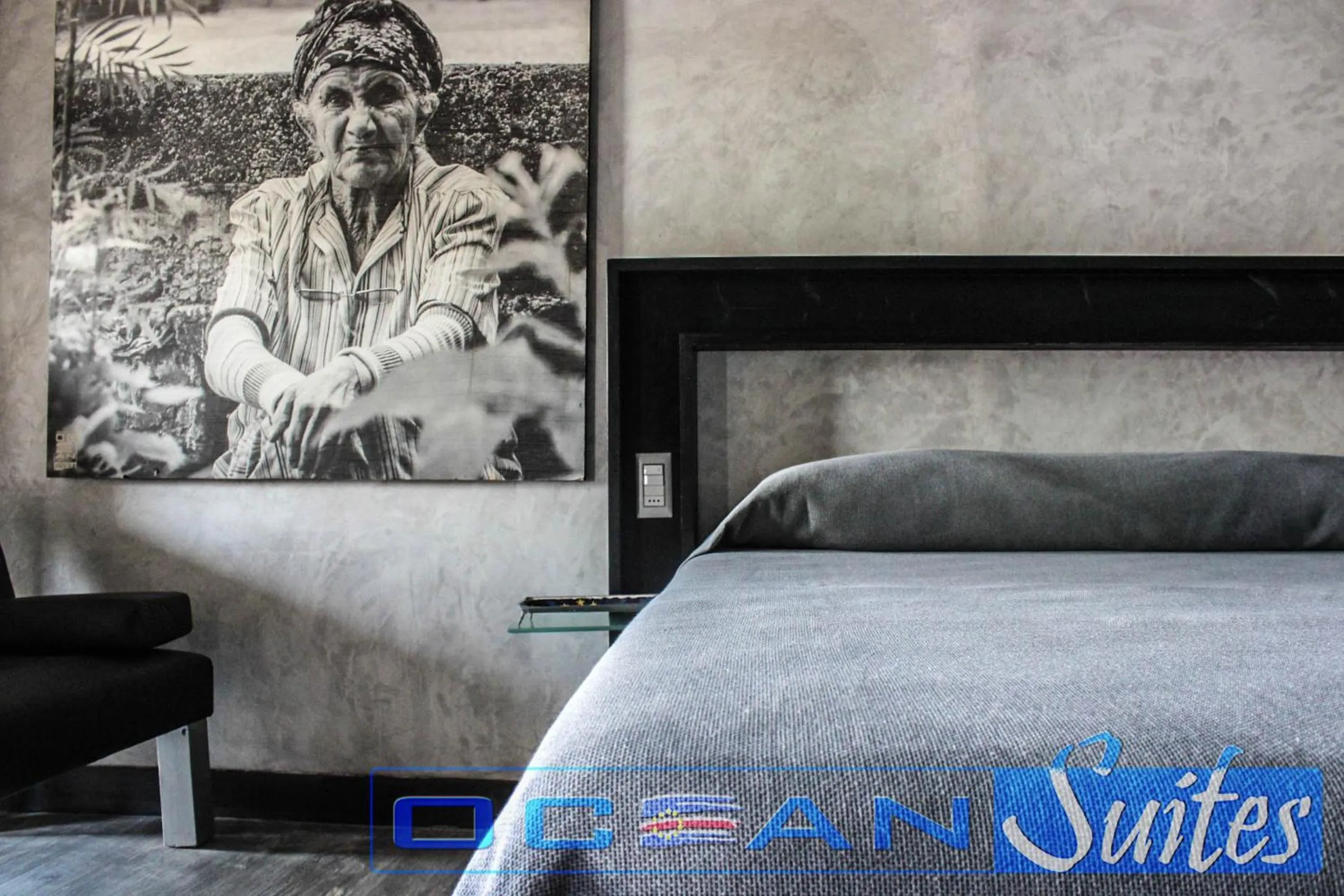 Bedroom, Bed in Ocean Suites