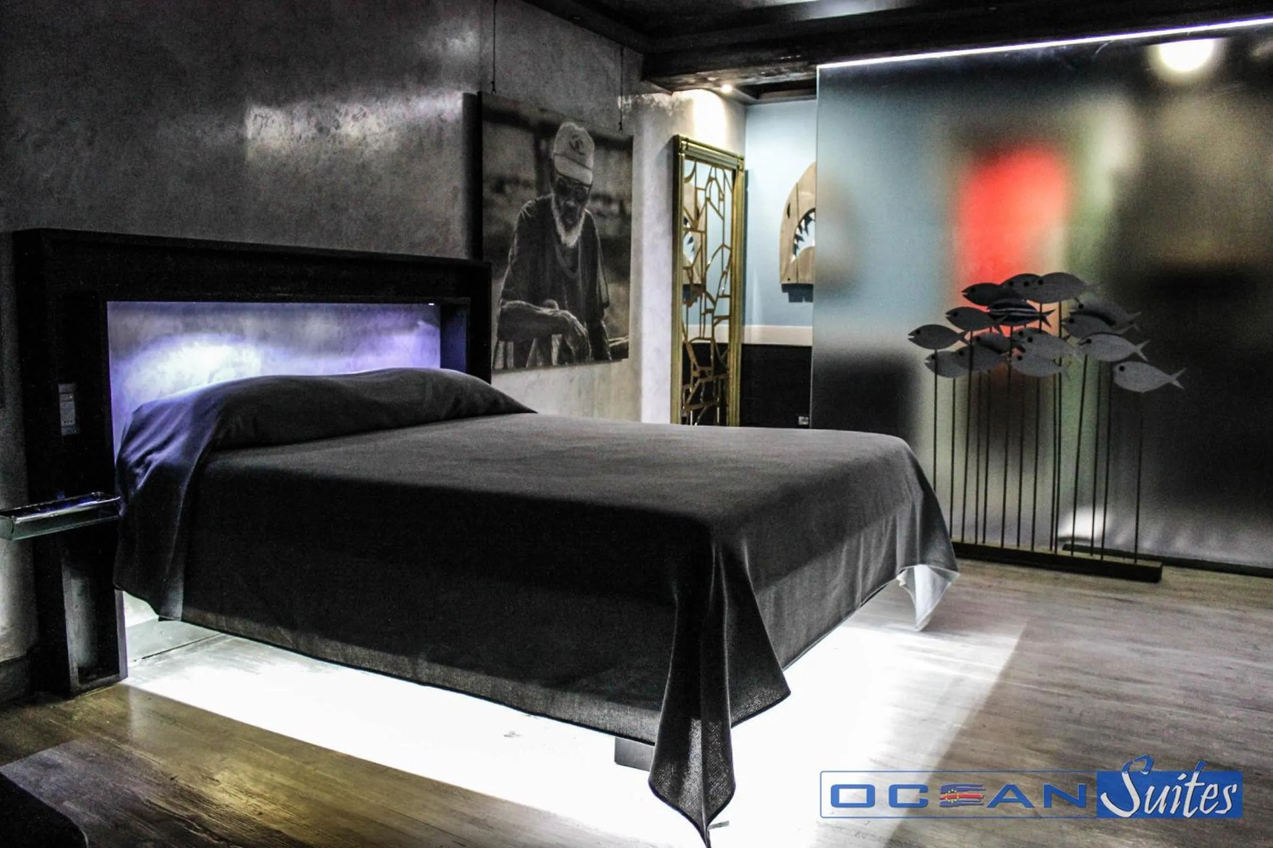 Bedroom, Bed in Ocean Suites