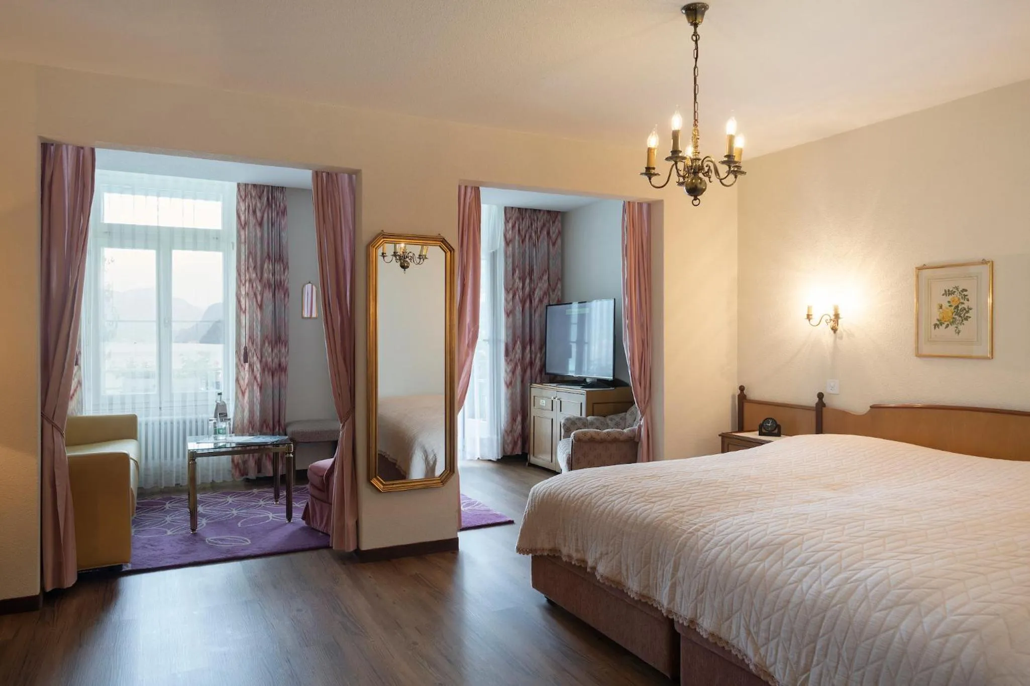 Photo of the whole room, Bed in Seiler au Lac