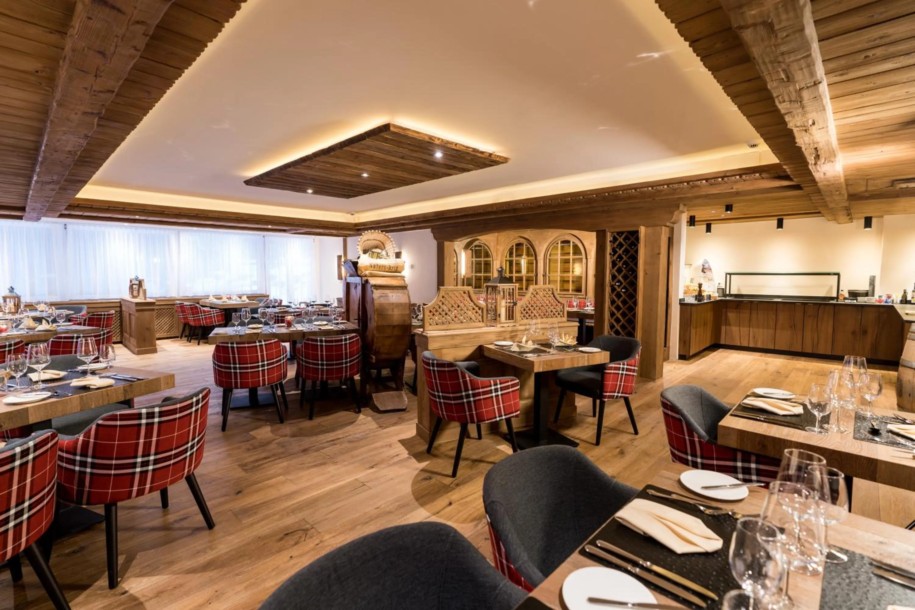 Restaurant/places to eat in Hotel Butterfly