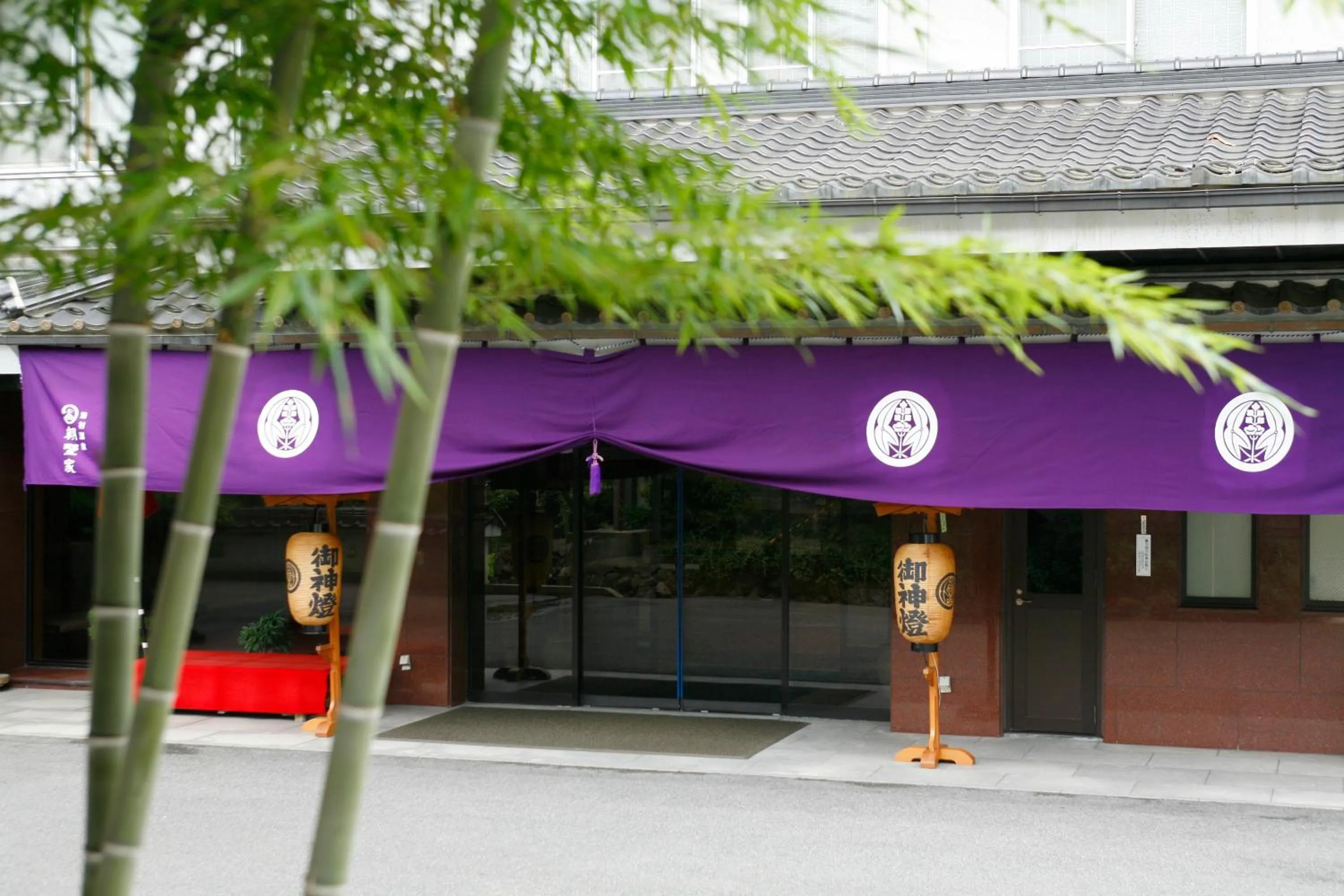 Facade/entrance in Asanoya