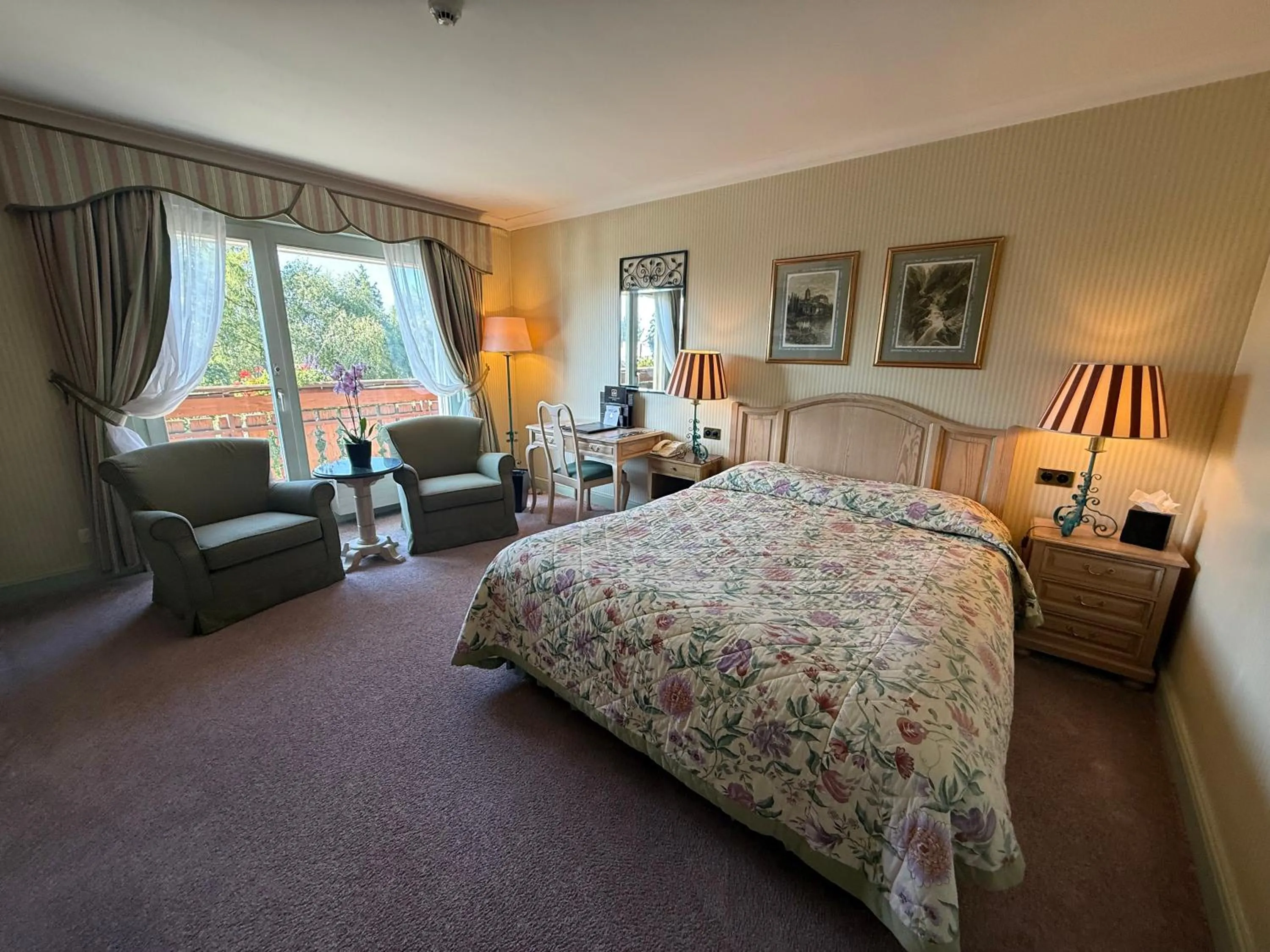 Bed in Grand Hôtel du Golf & Palace