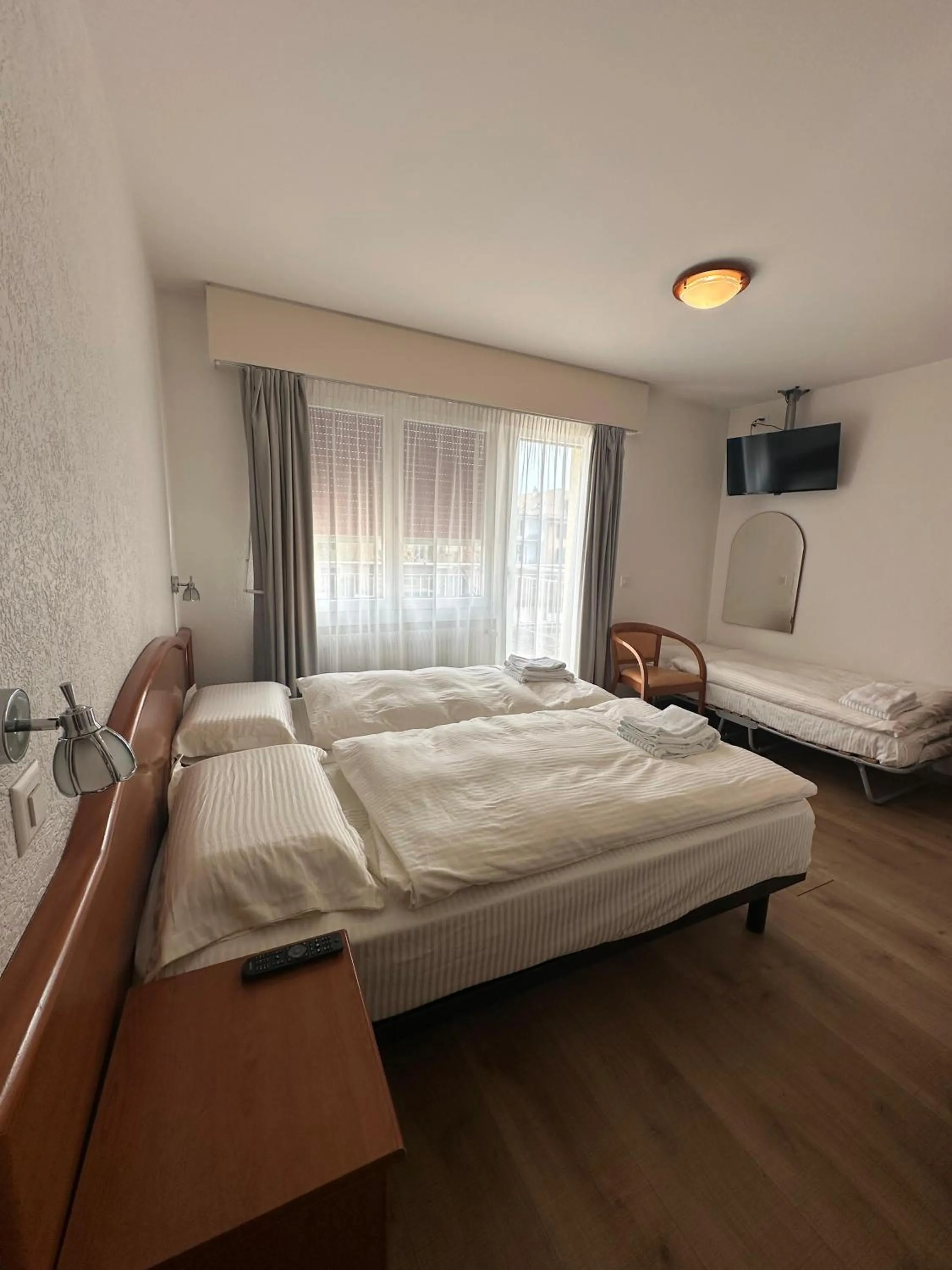 Bed in Hotel Du Quai