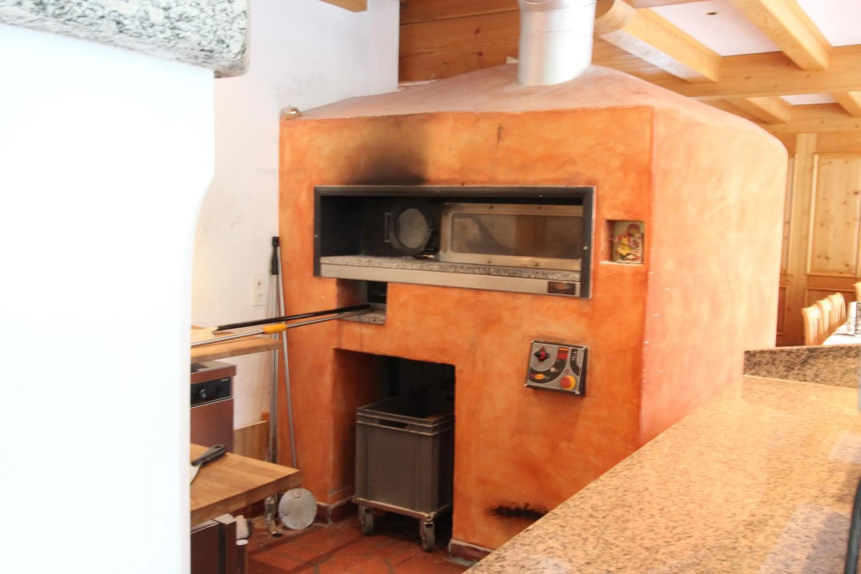 Restaurant/places to eat in Hotel des Alpes