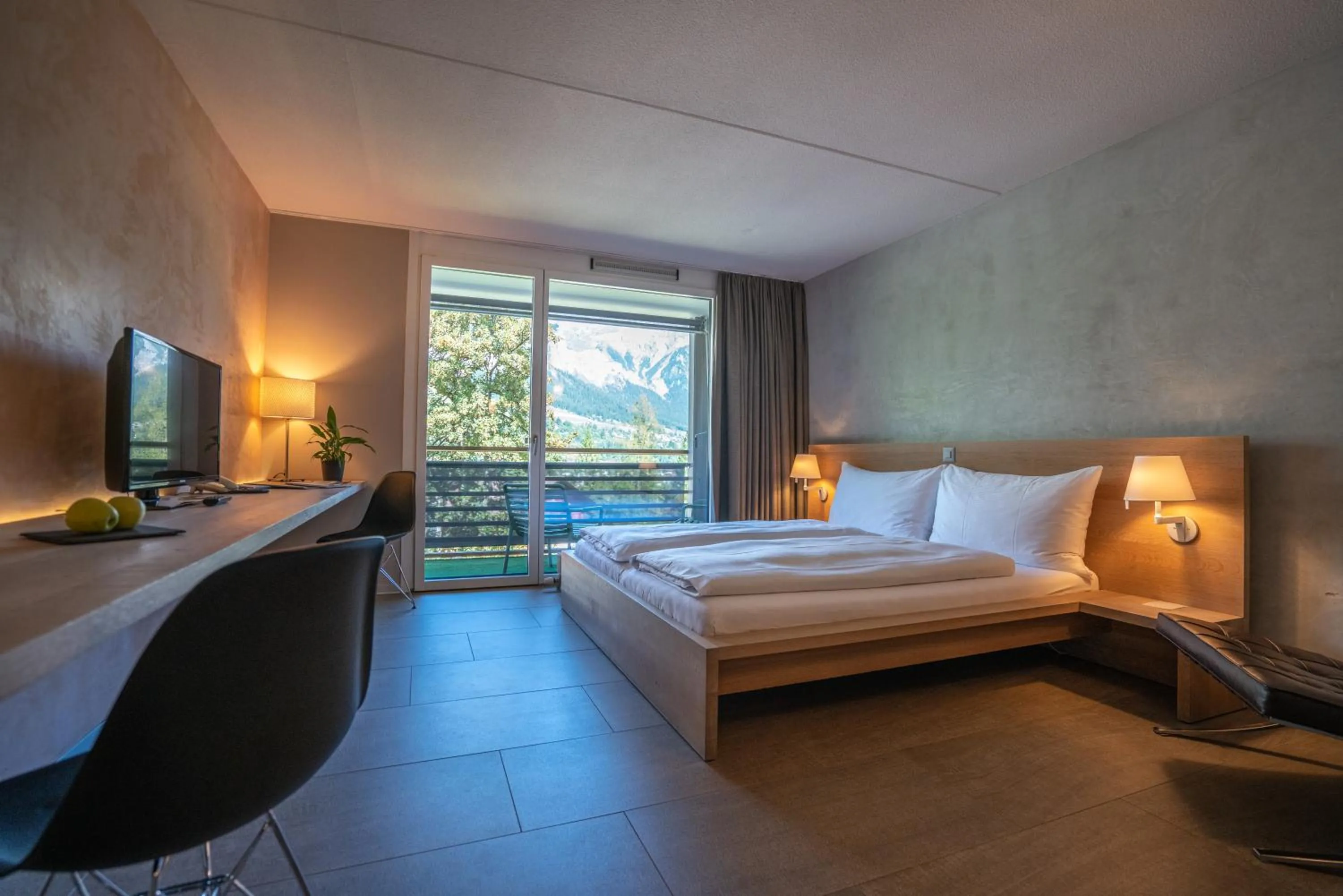 Bedroom, Bed in Hotel des Alpes