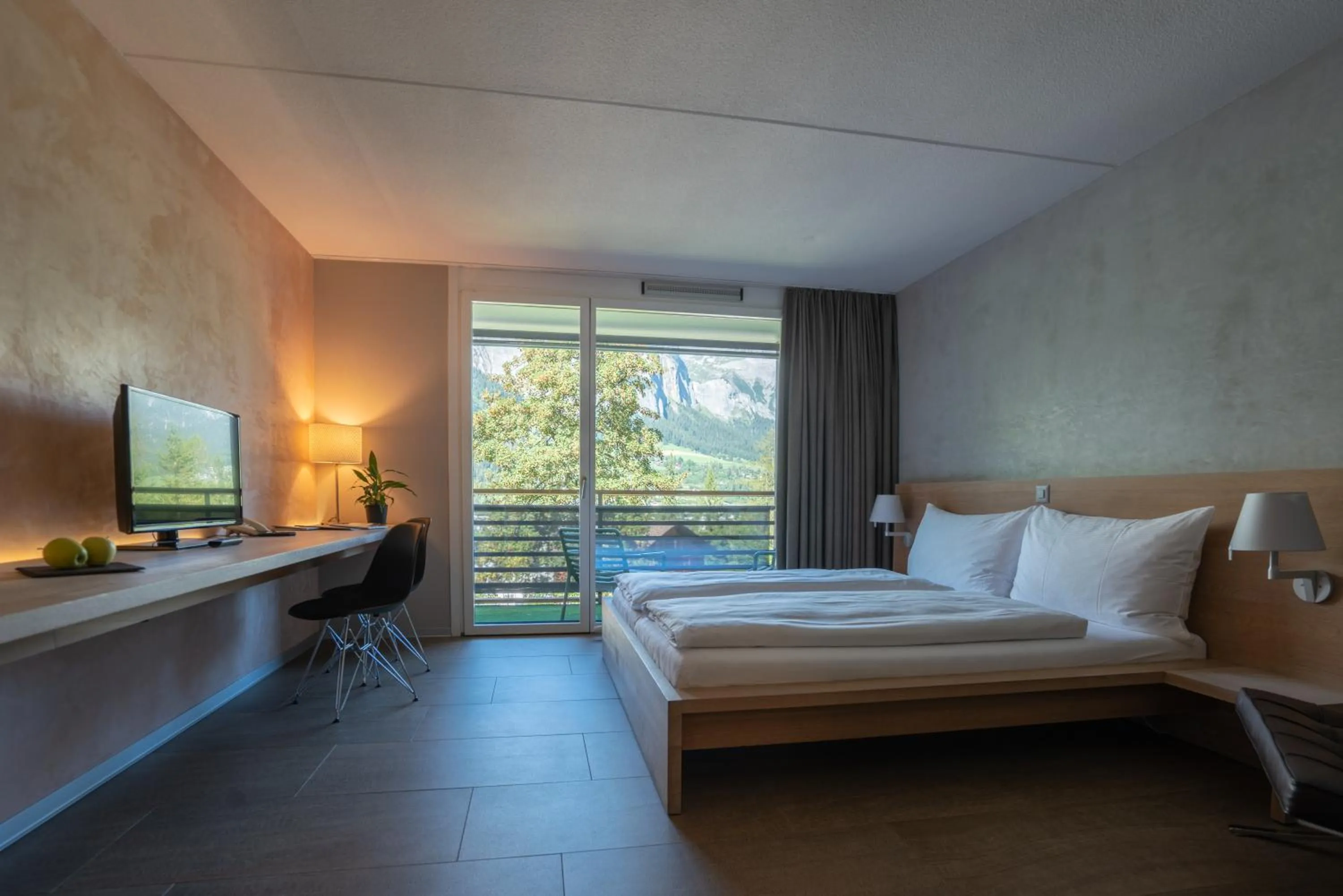 Bedroom, Bed in Hotel des Alpes