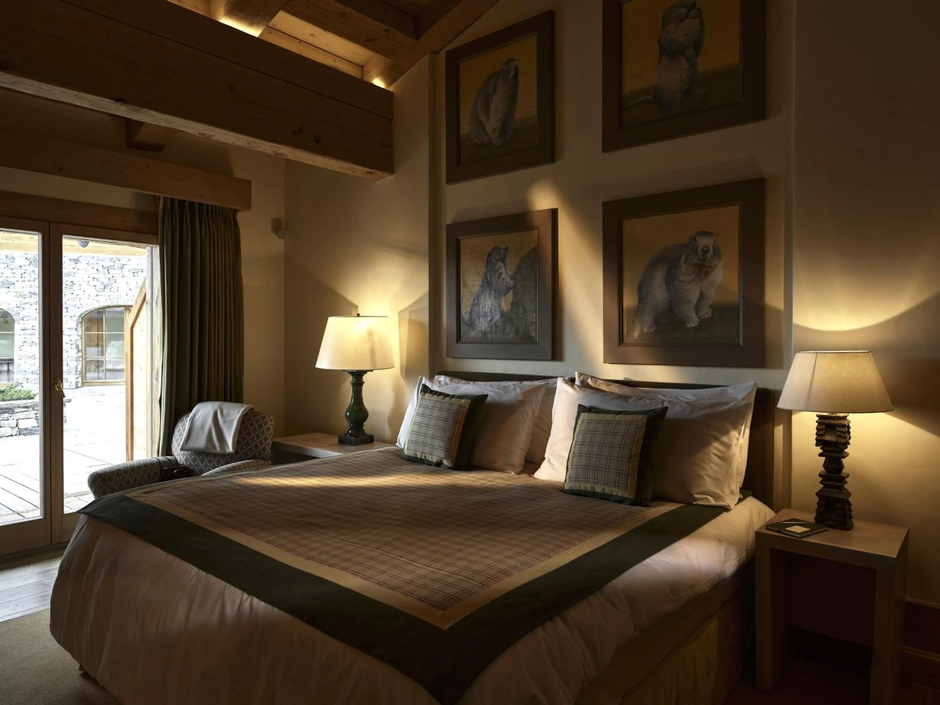 Bedroom, Bed in LeCrans