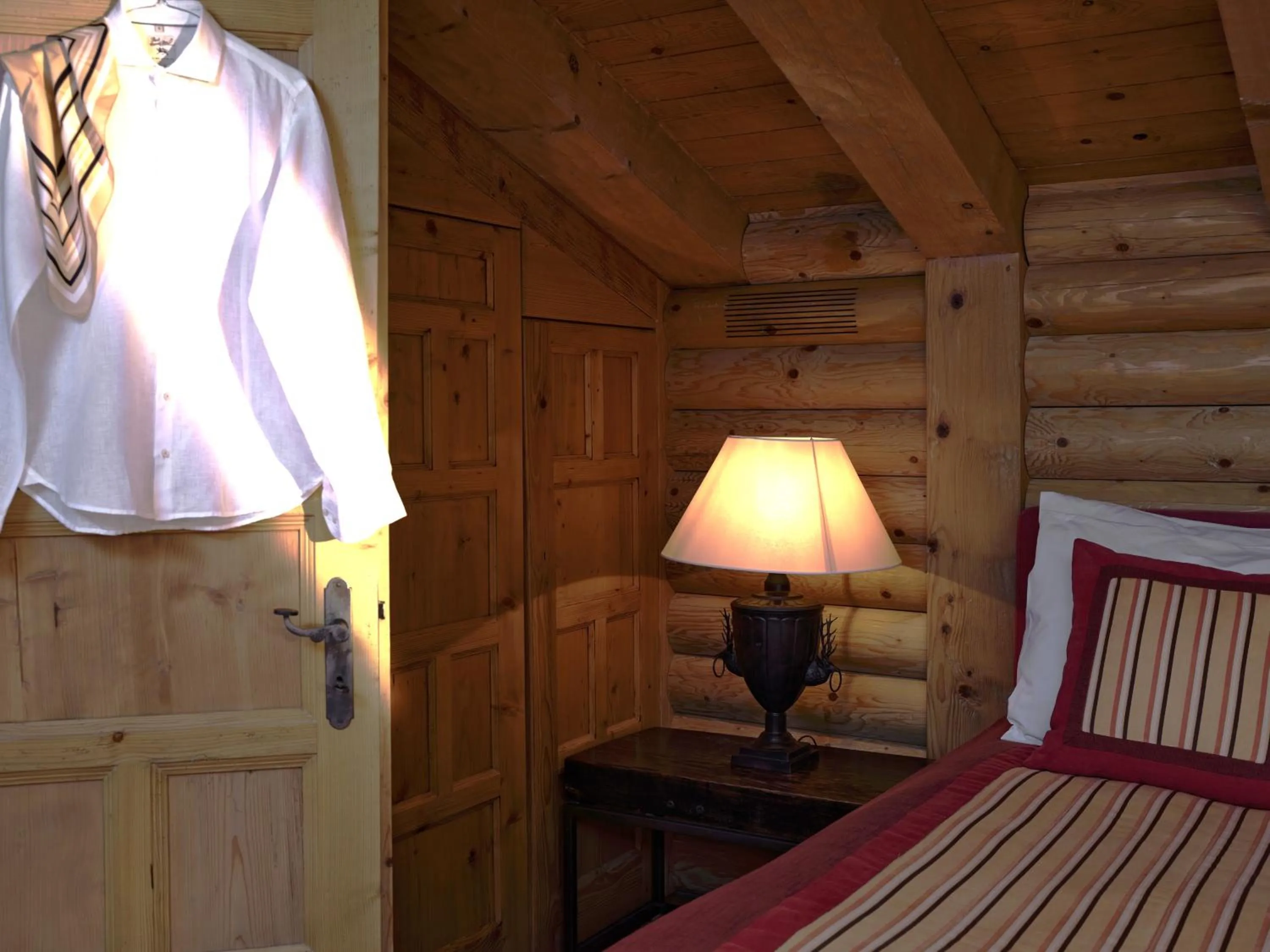 Decorative detail, Bed in LeCrans