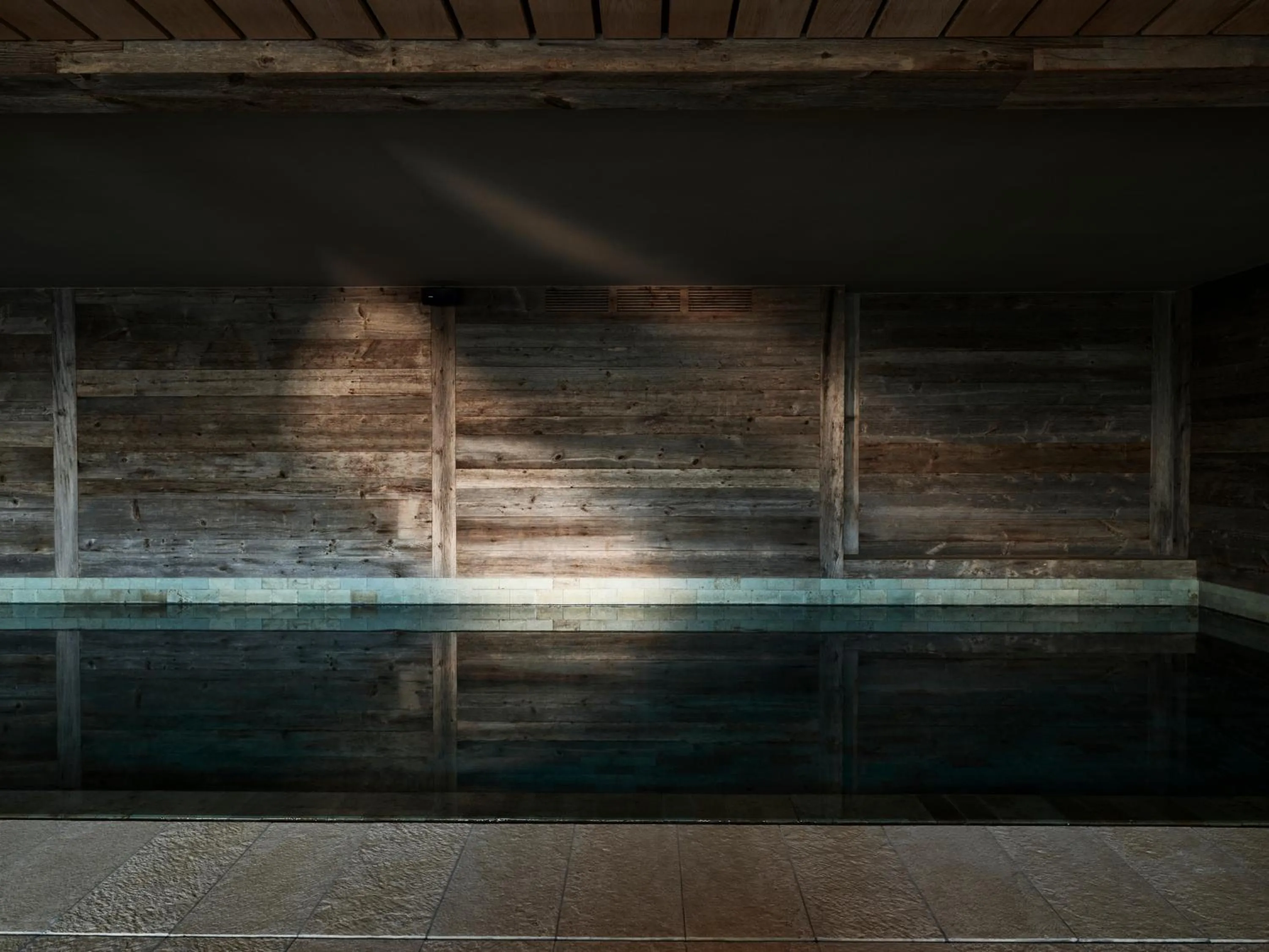 Swimming pool in LeCrans