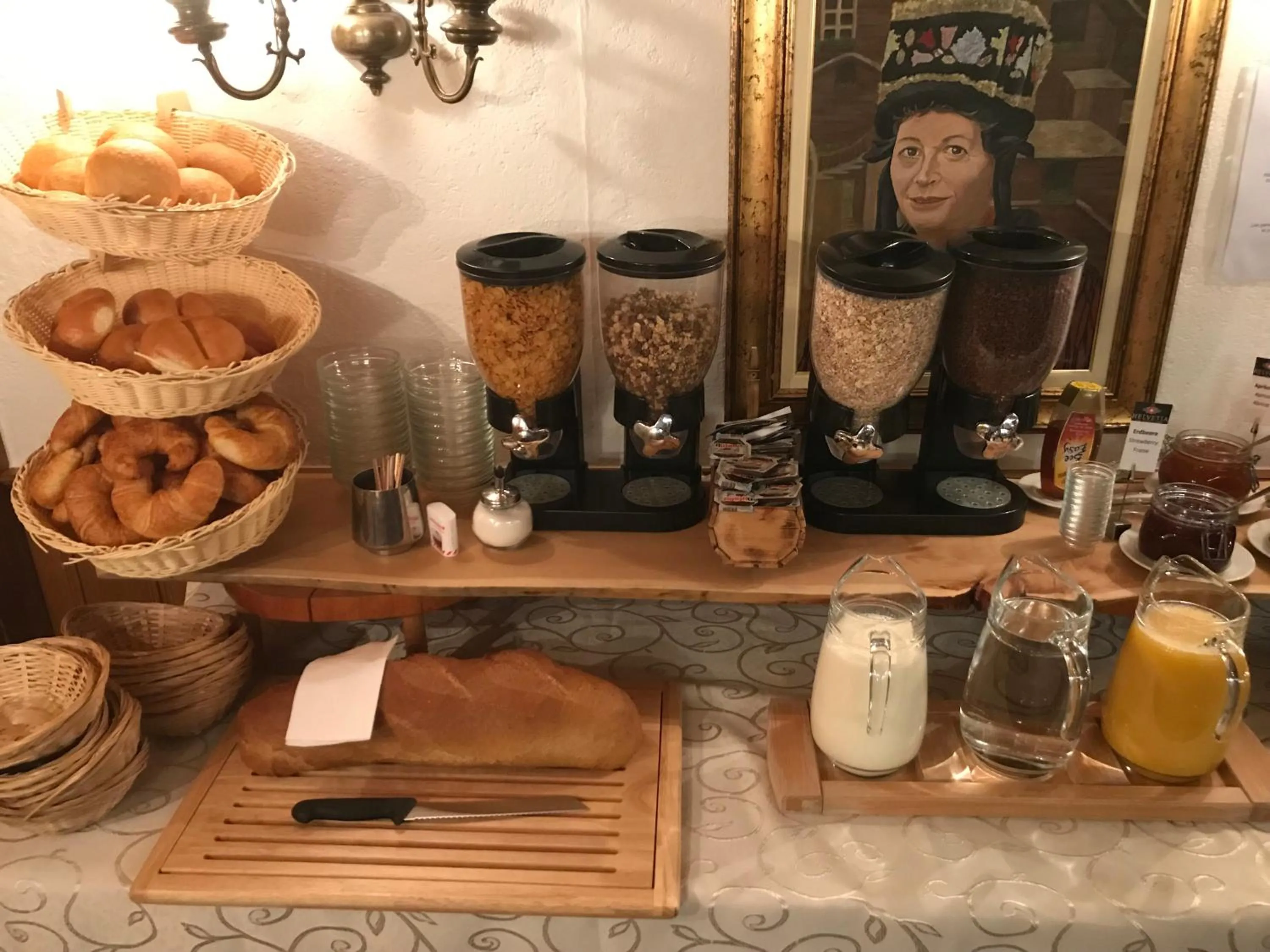 Buffet breakfast in Petit Helvetia Budget Hotel