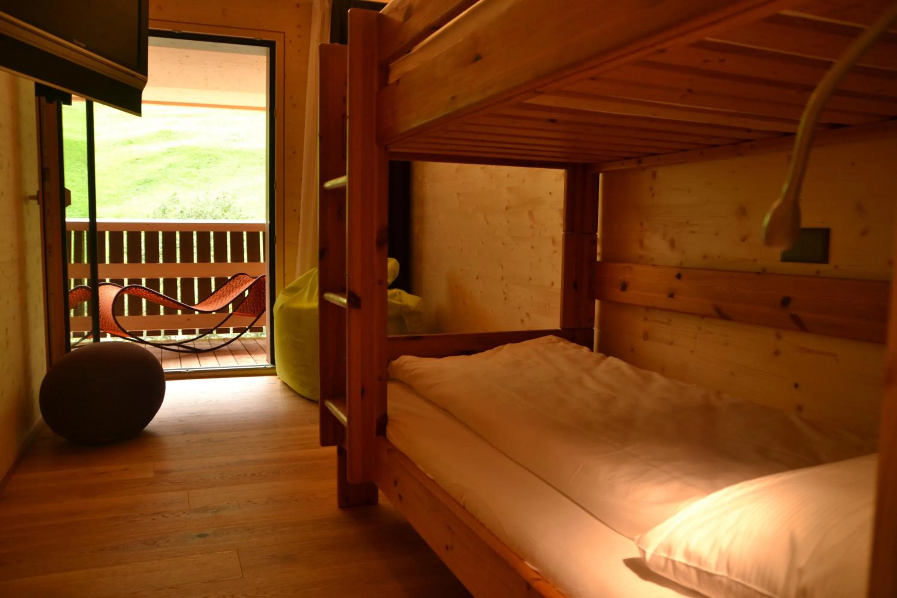 Balcony/Terrace, Bed in Hotel Rovanada Wellness & BergNatur