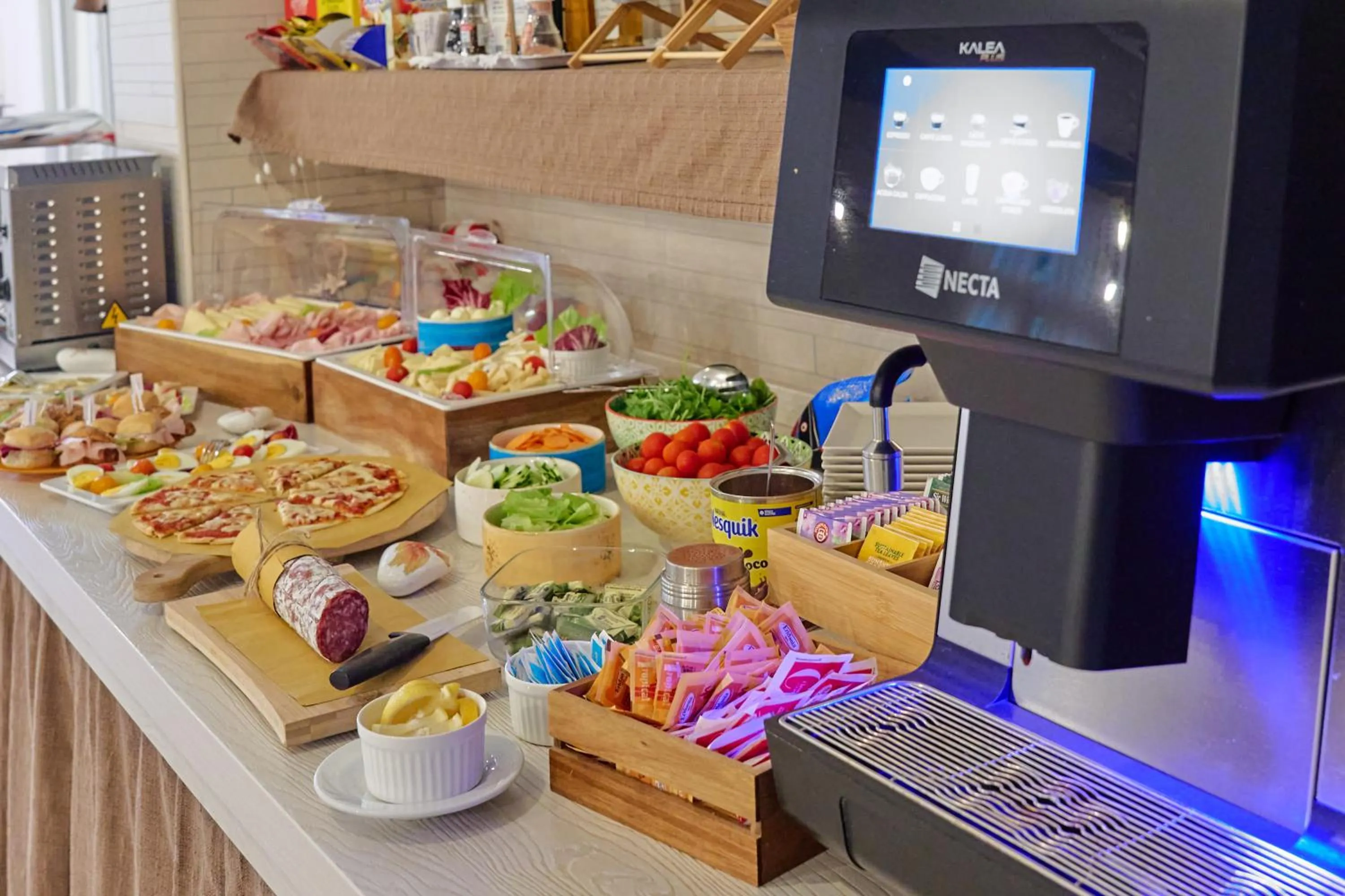 Breakfast in Hotel Acquario