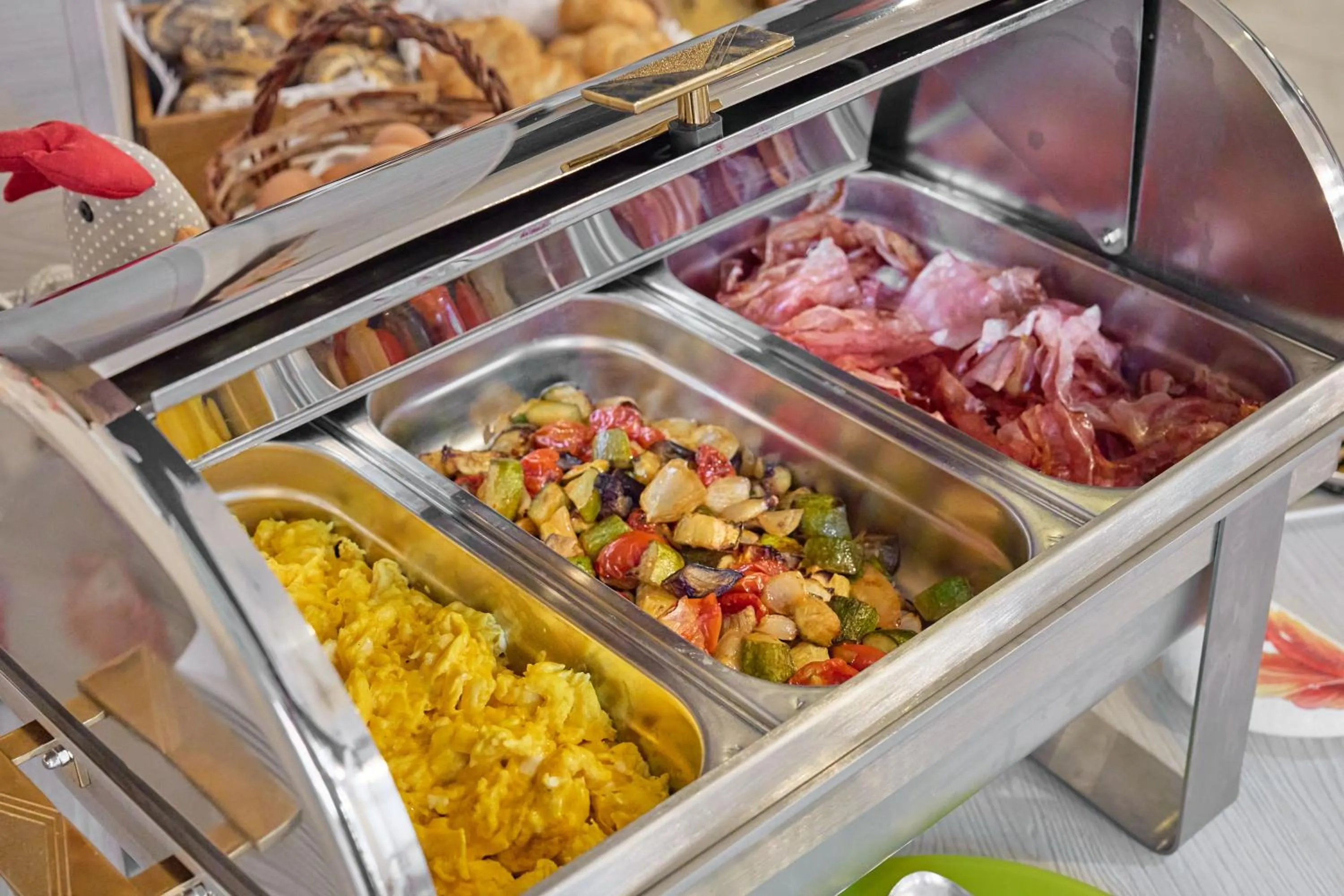 Breakfast in Hotel Acquario