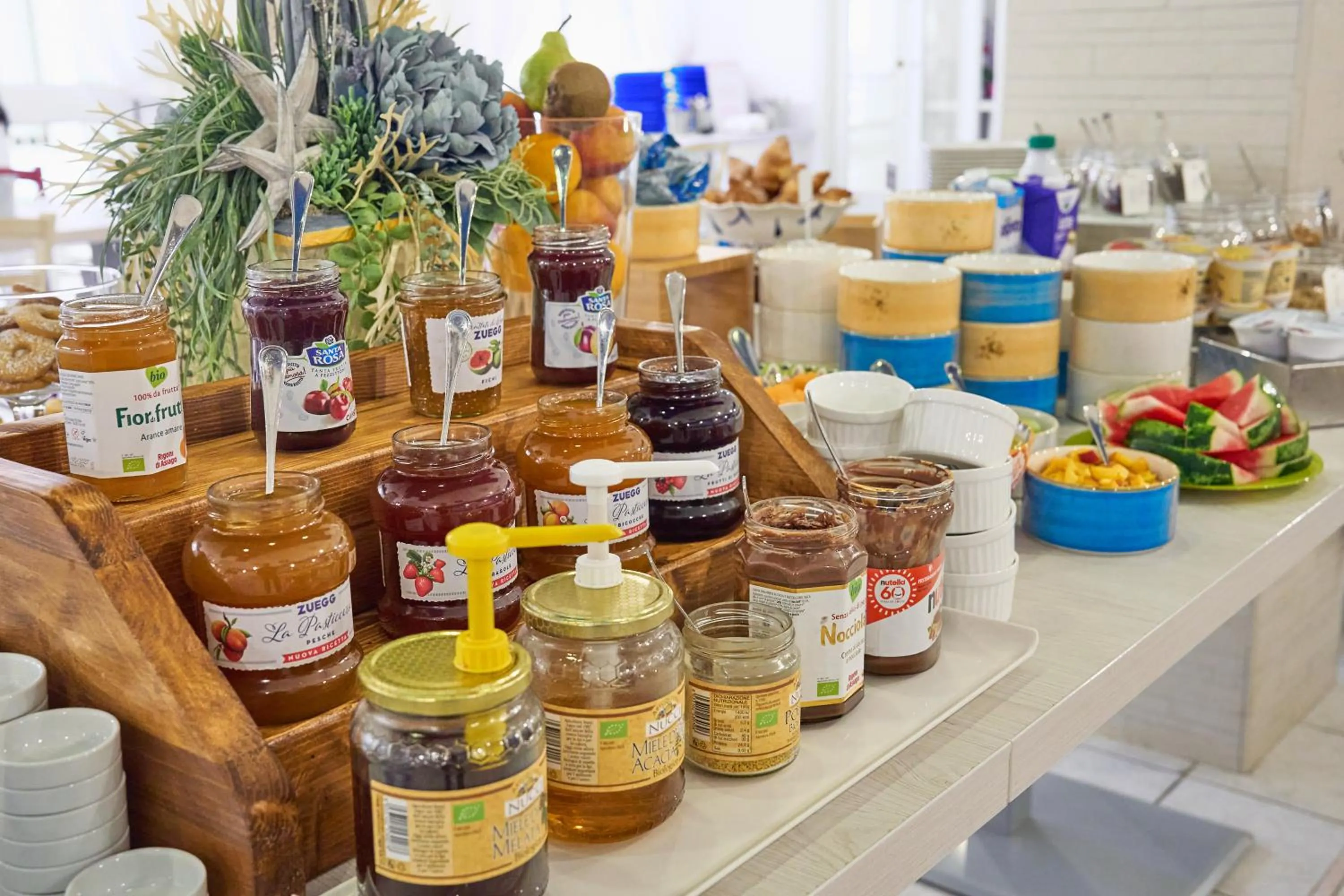 Breakfast in Hotel Acquario