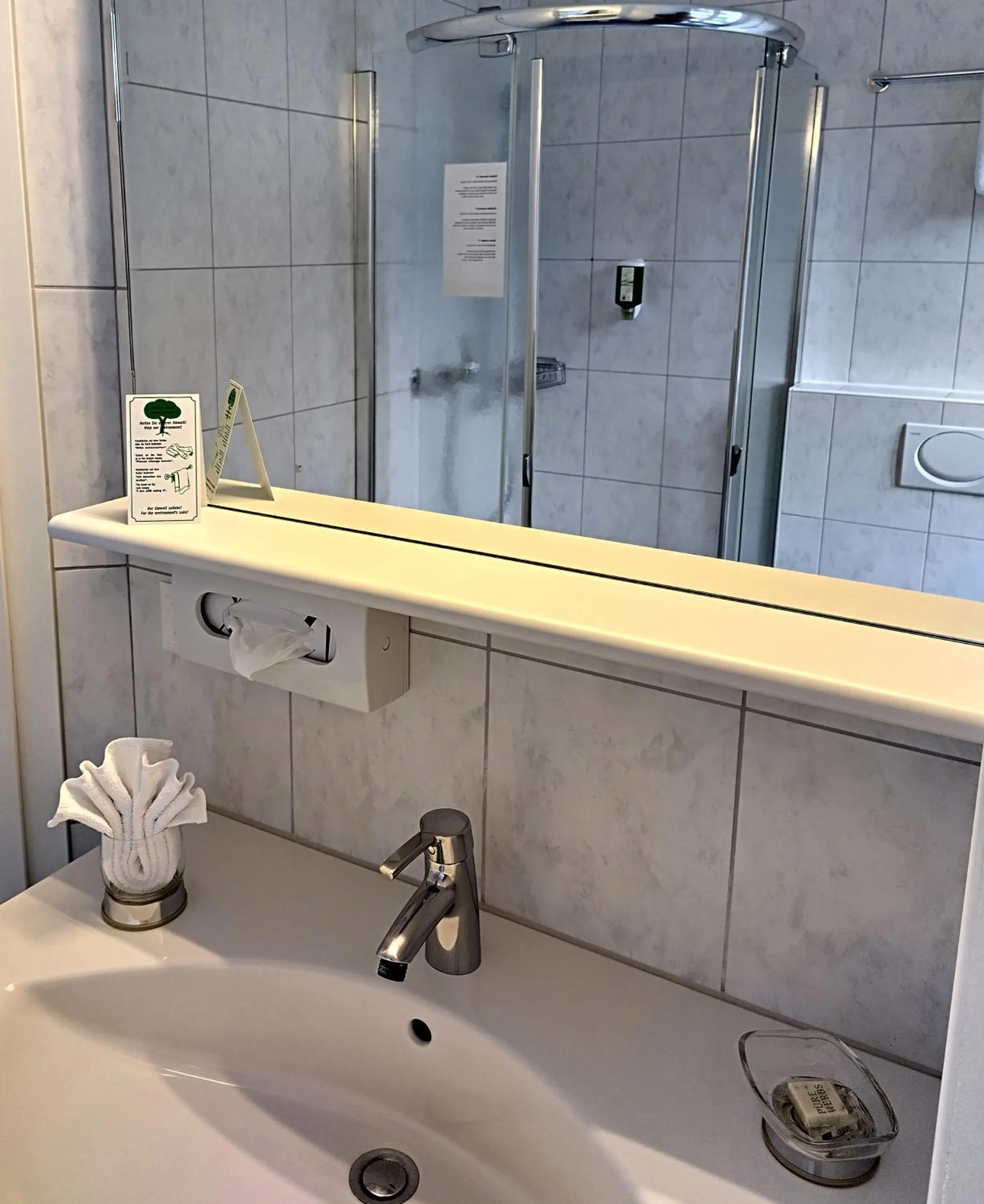 Bathroom in Hotel-Restaurant Bellevue