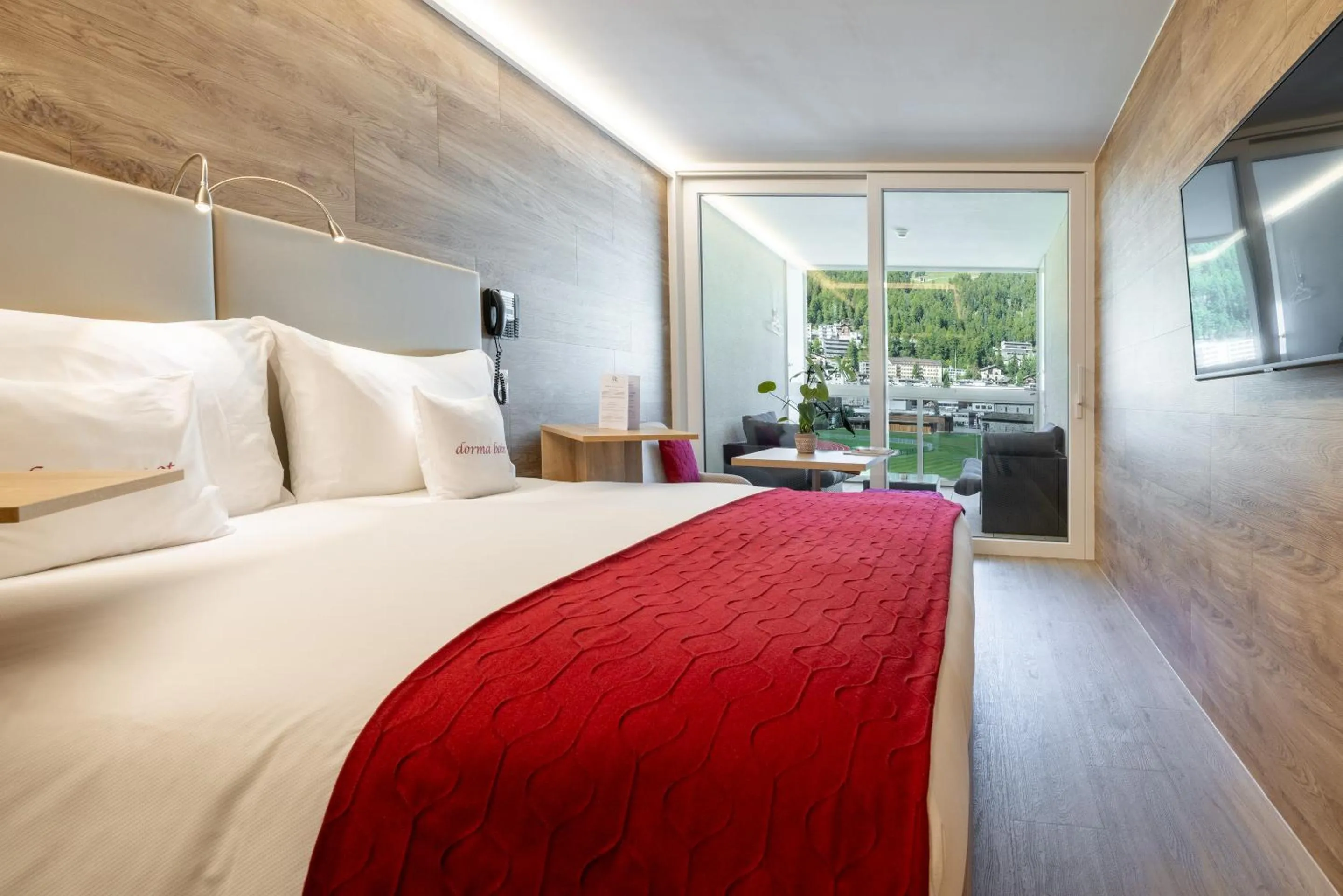 Bed in Hotel Sonne St. Moritz 3* Superior
