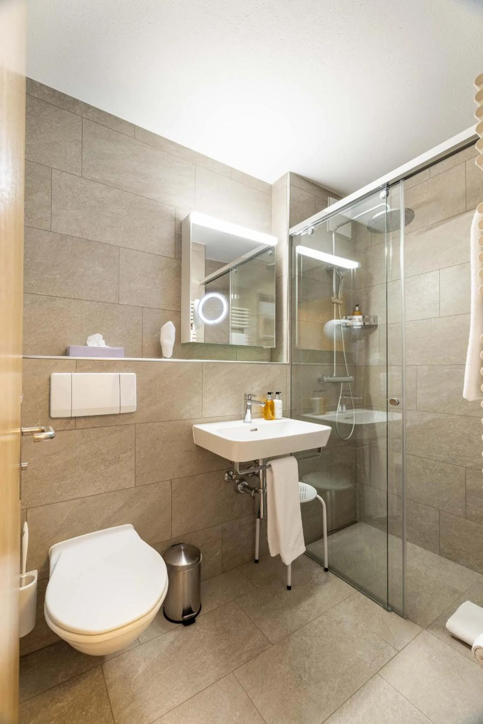 Shower in Hotel Sonne St. Moritz 3* Superior