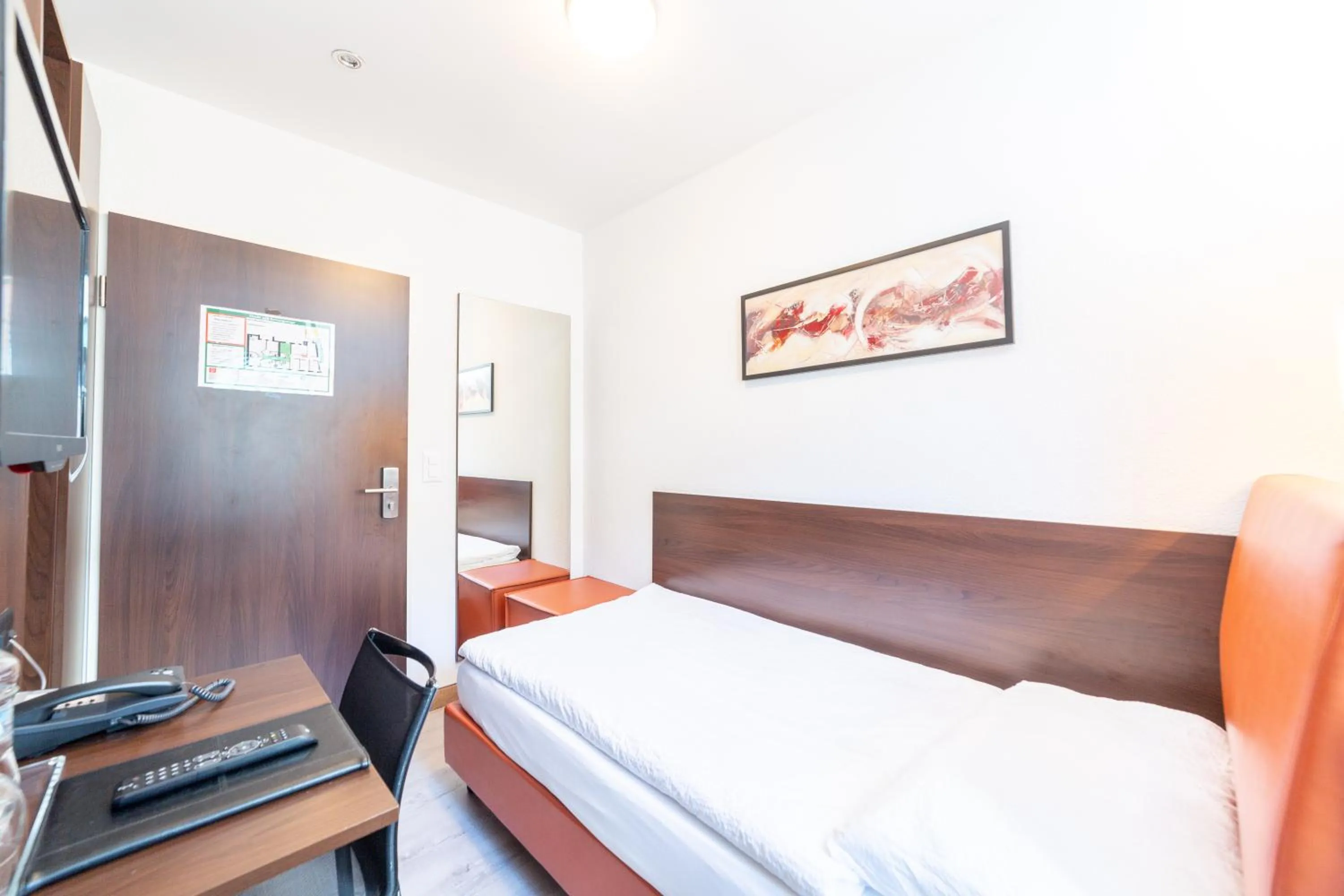 Bed in Hotel Rheinfelderhof