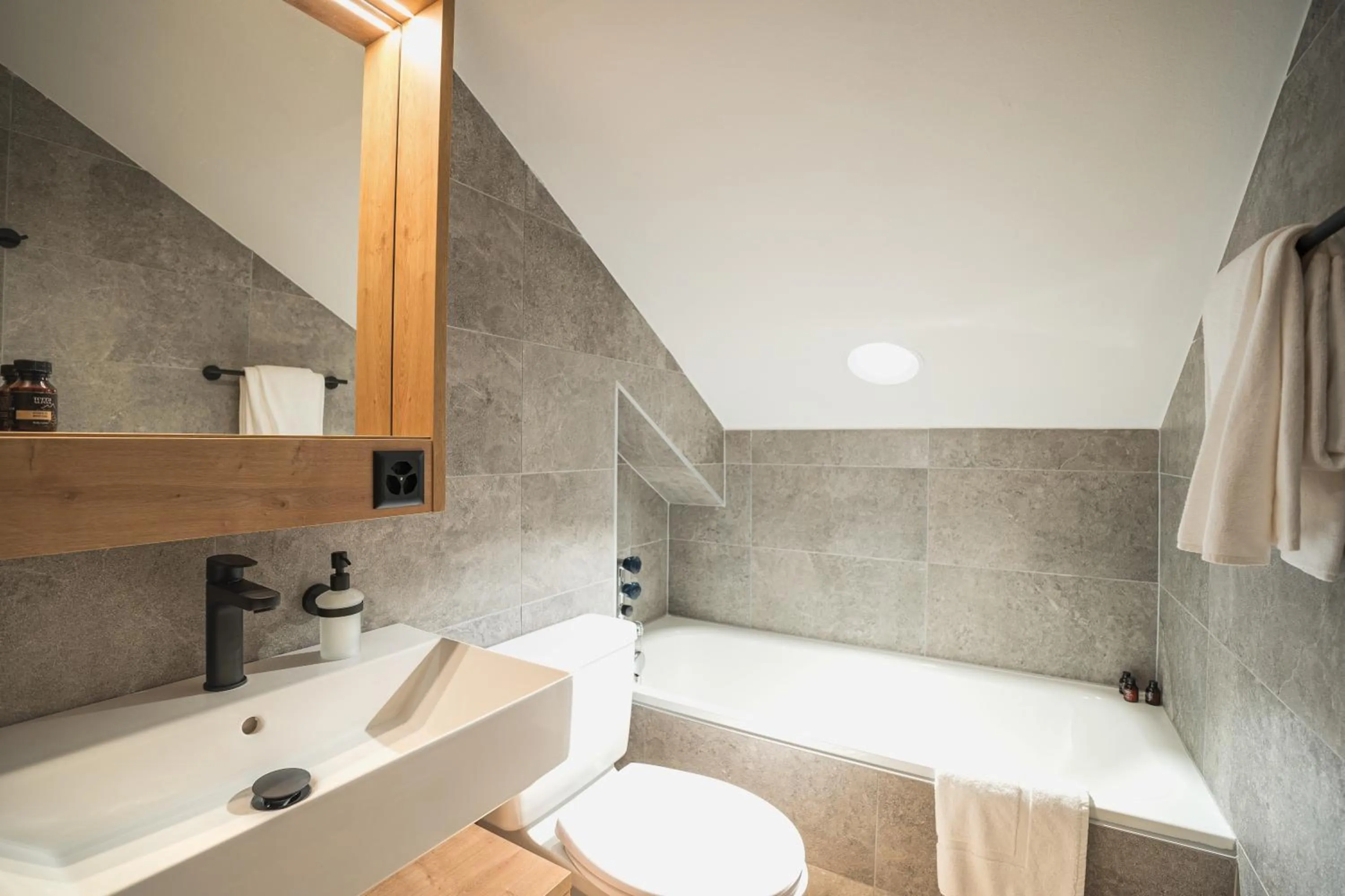 Toilet in Hotel Brocco & Posta