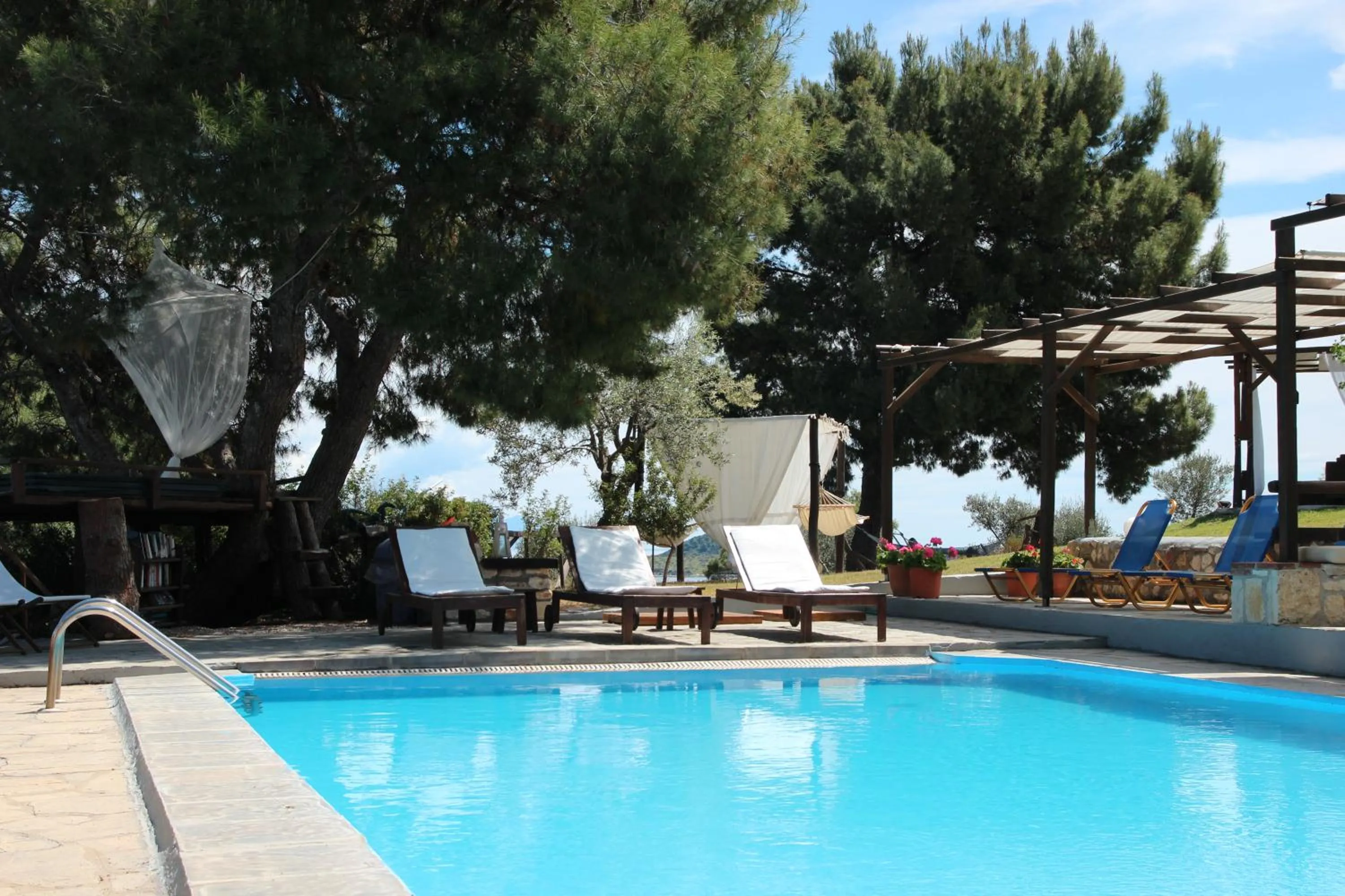 Pool view in Heos Accommodation