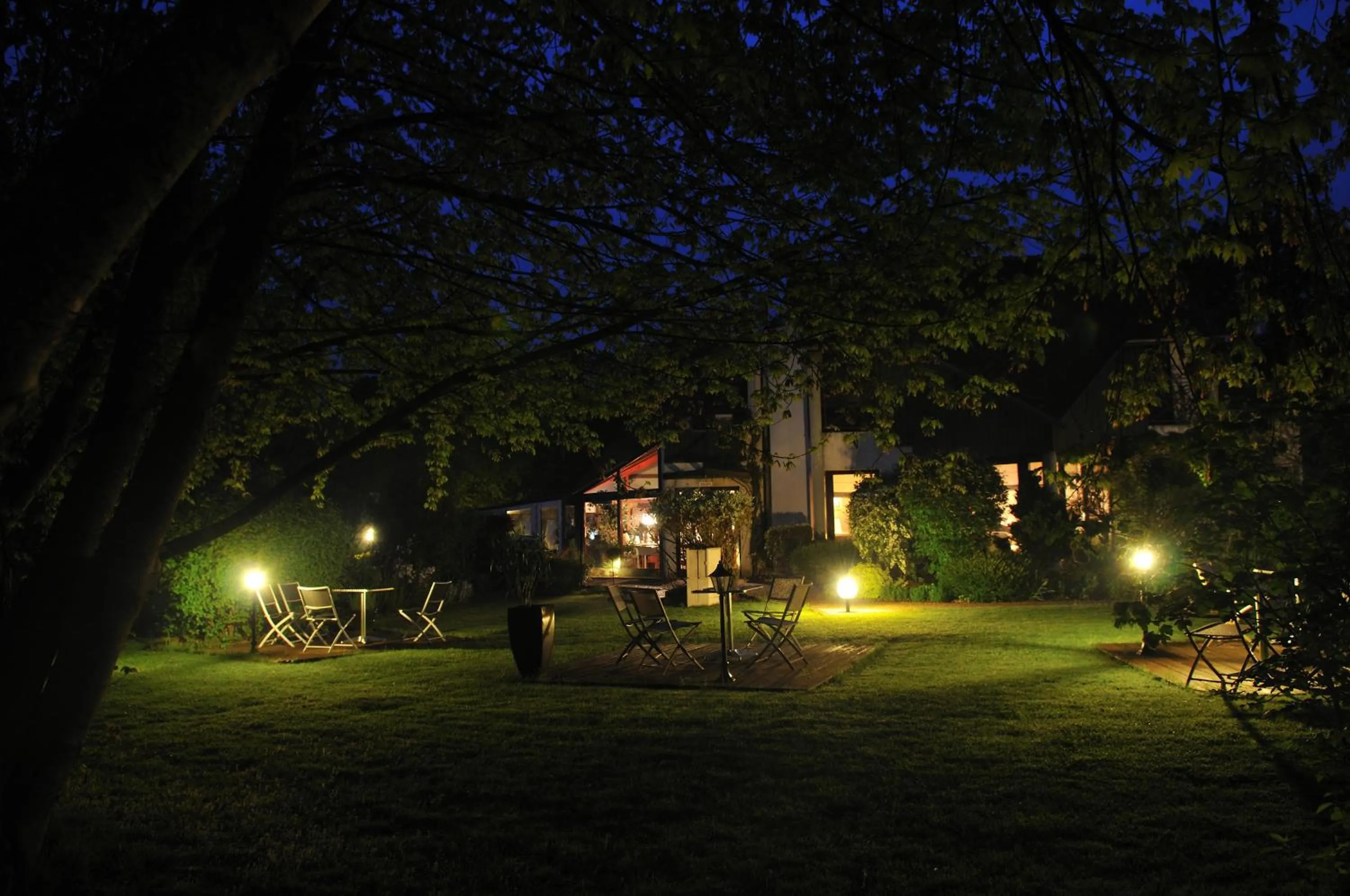 Night in Domaine de L'Arbrelle