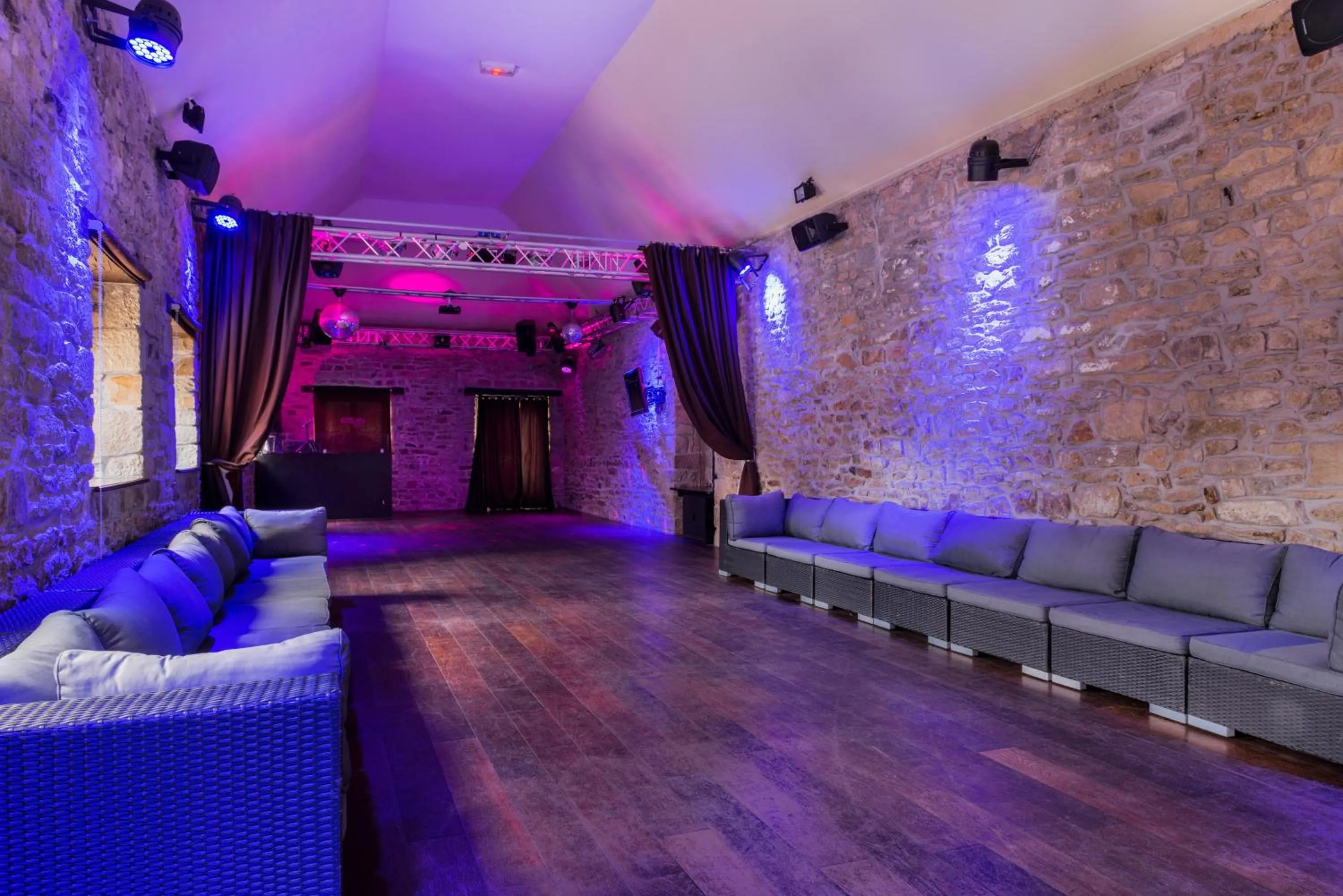 Business facilities in Manoir de Kerhuel de Quimper