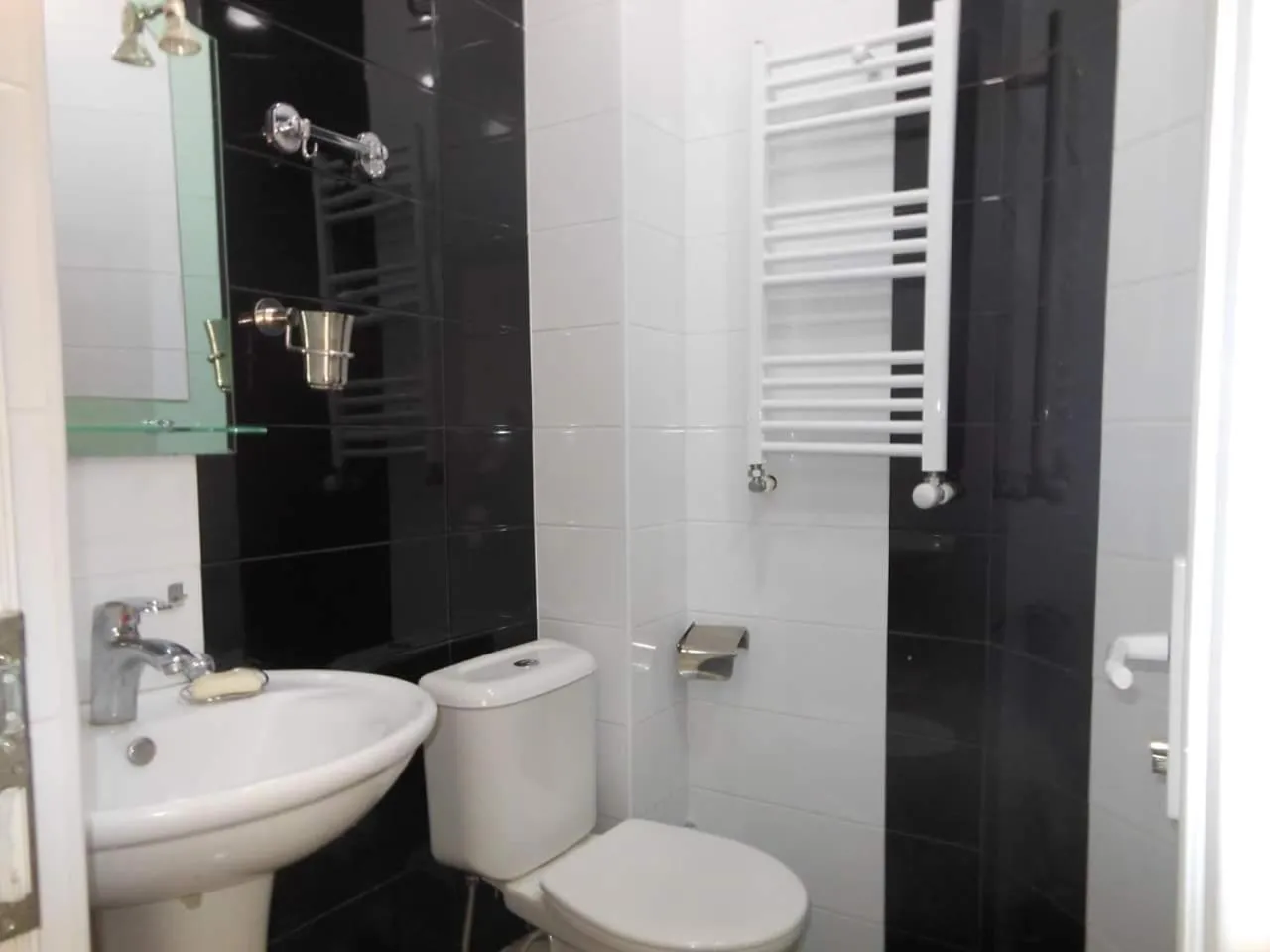 Toilet in Hotel Mariana