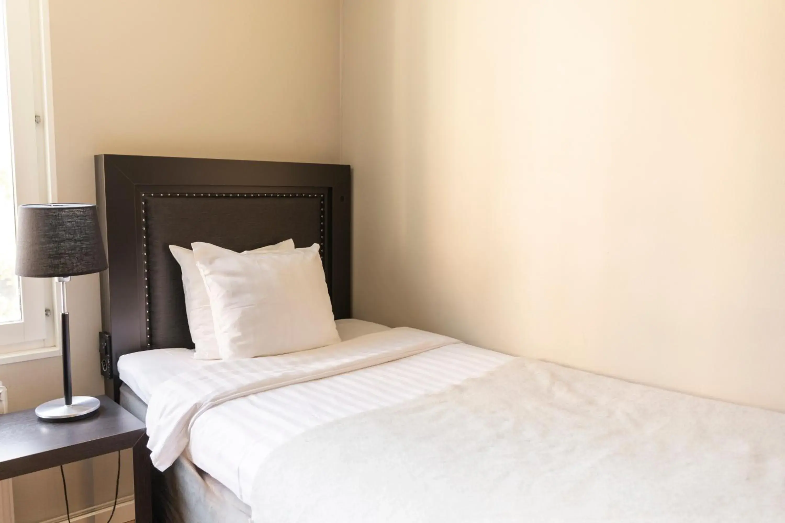 Compact Single Room - single occupancy in Home Hotel Tapto Compact Single Room - single occupancy in Home Hotel Tapto